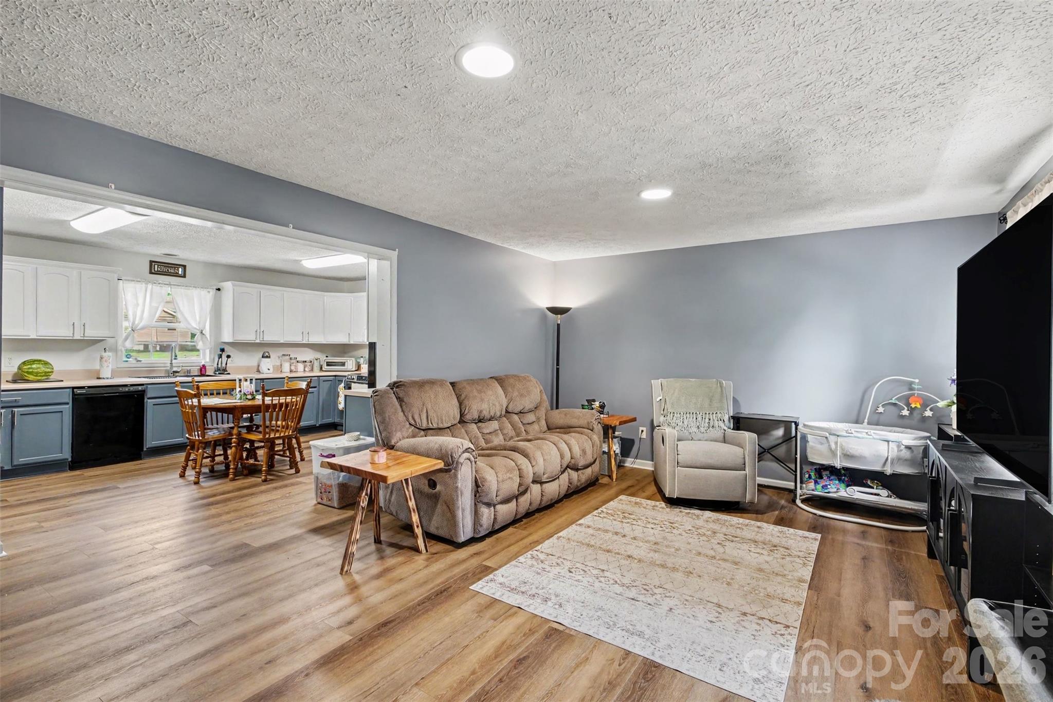 Single Family Residence at 409 Baker Street, Kings Mountain, photo 5 of 30