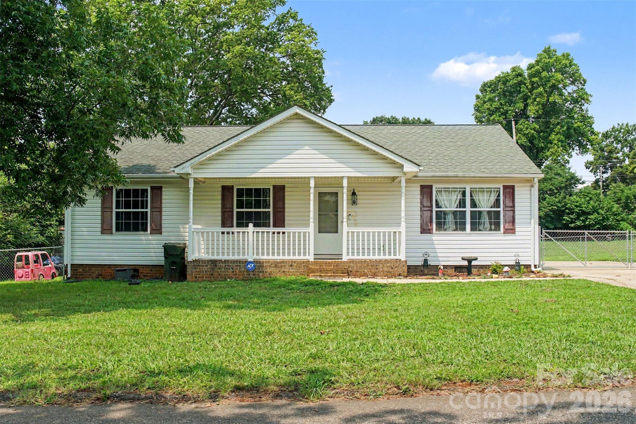 Single Family Residence at 409 Baker Street, Kings Mountain, photo 30 of 30