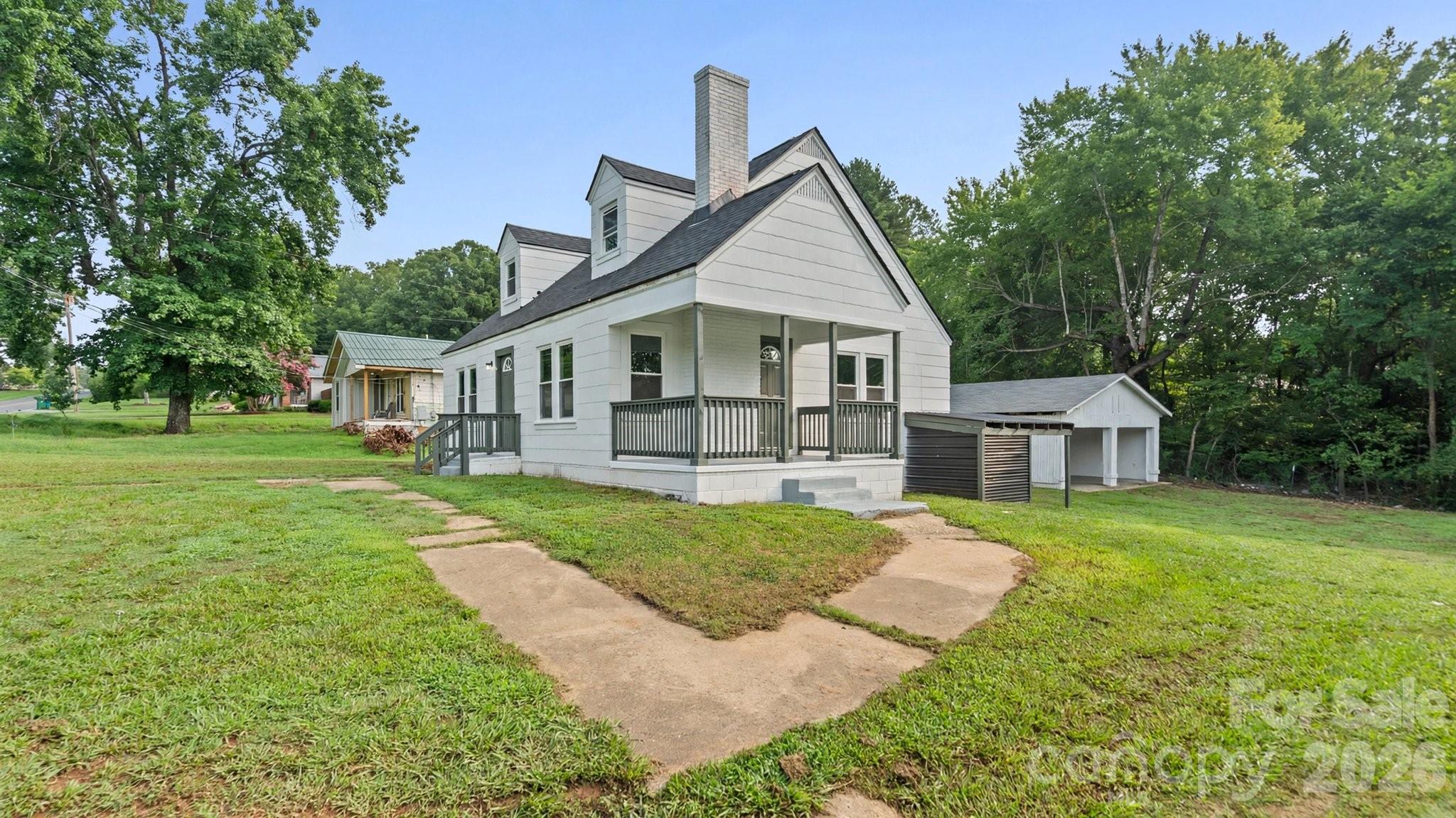 Single Family Residence at 1306 Pennington Road, Albemarle, photo 2 of 23