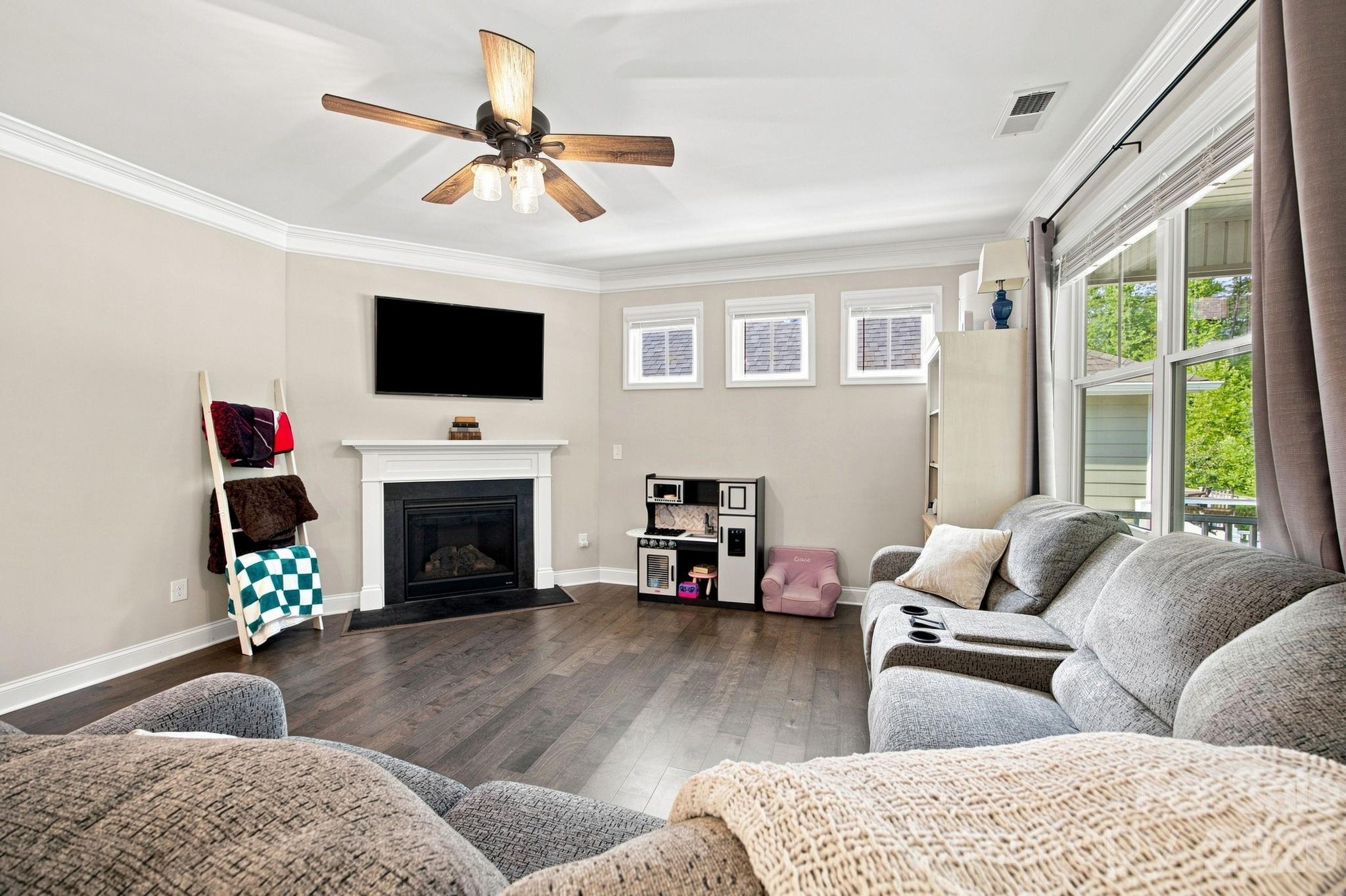 Single Family Residence at 3785 Summer Haven Drive, Sherrills Ford, photo 8 of 42