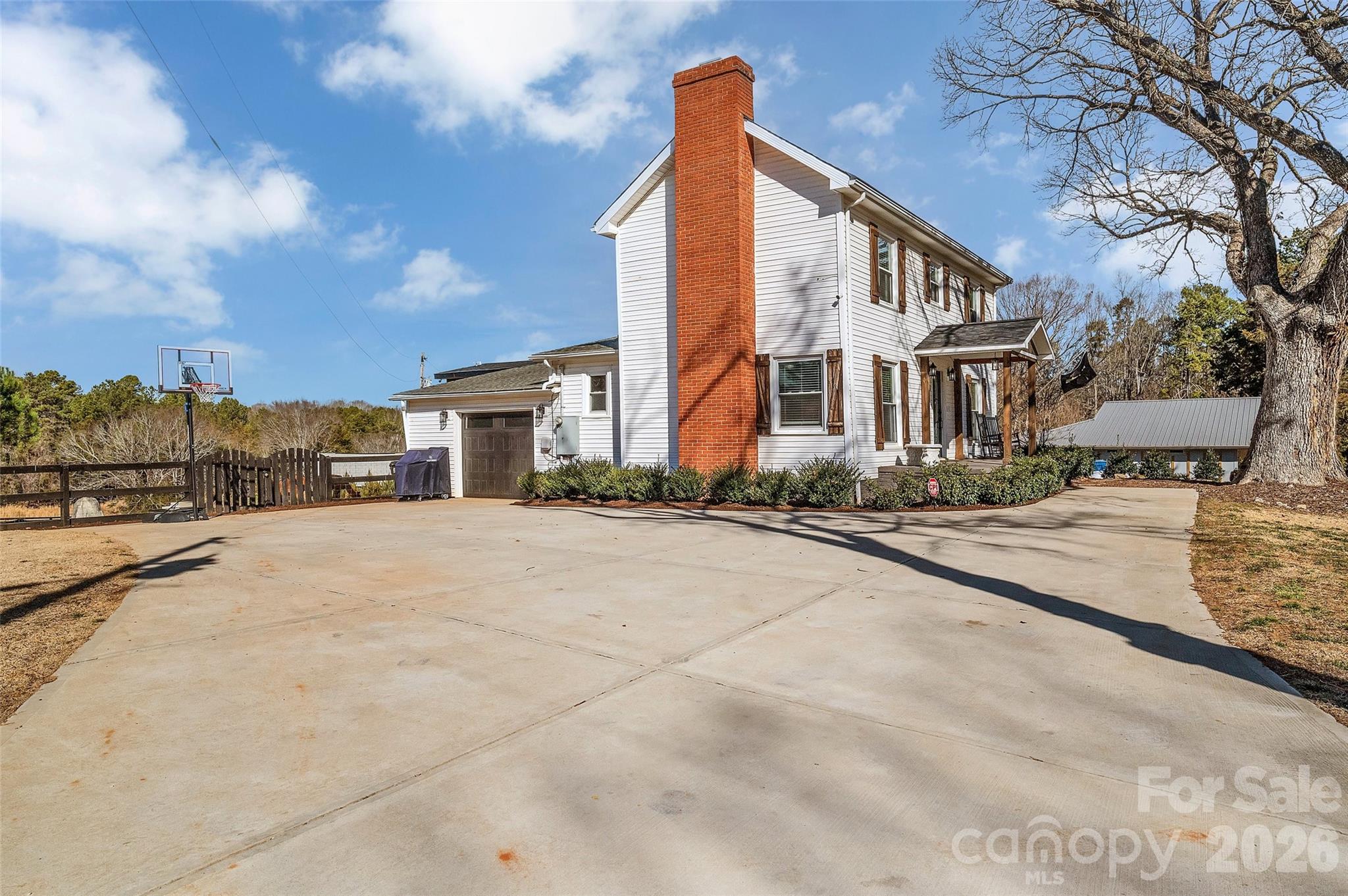 Single Family Residence at 3433 Grey Road, Davidson, photo 2 of 33