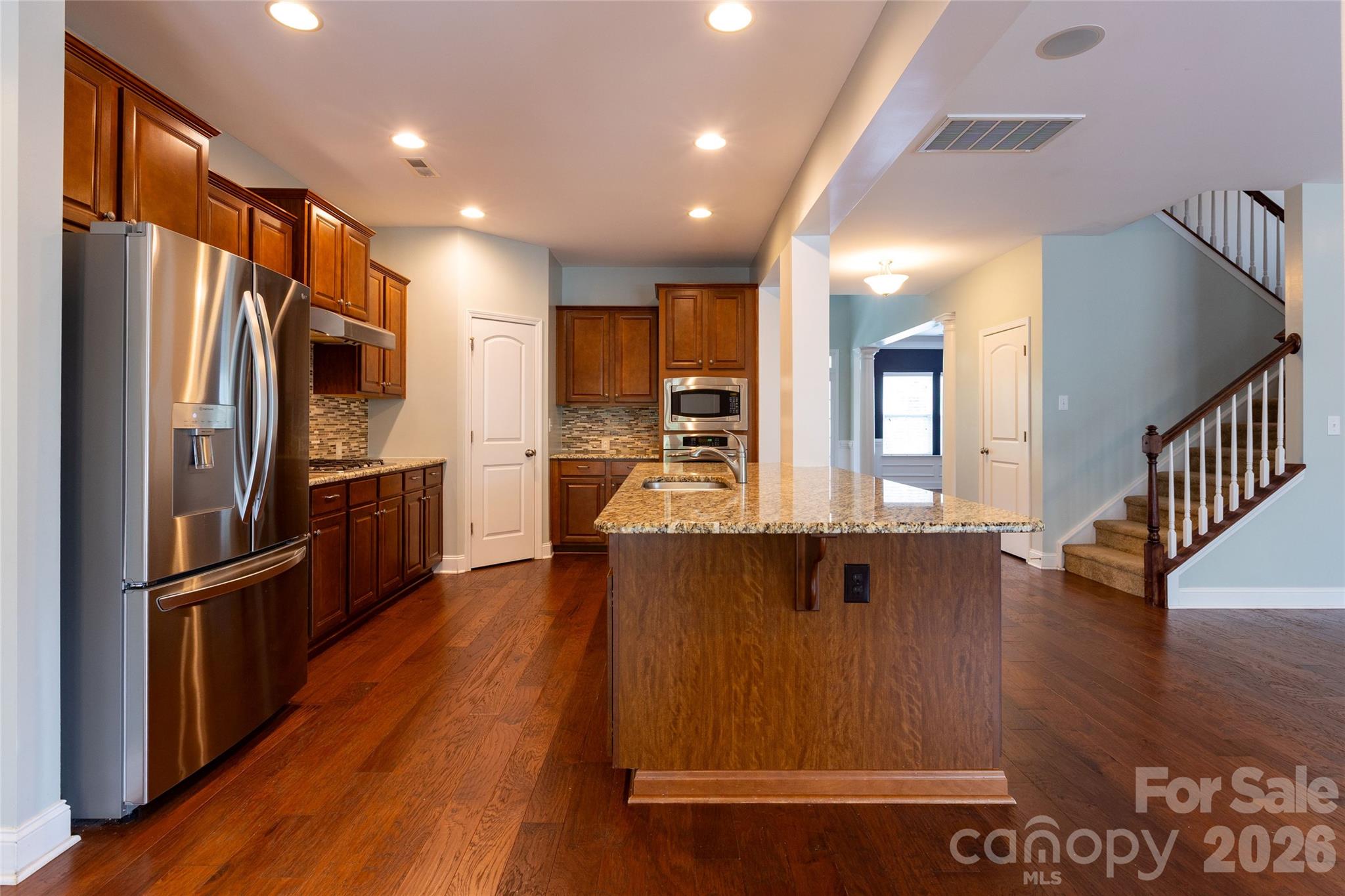 Single Family Residence at 404 E Waterlynn Road, Mooresville, photo 15 of 46