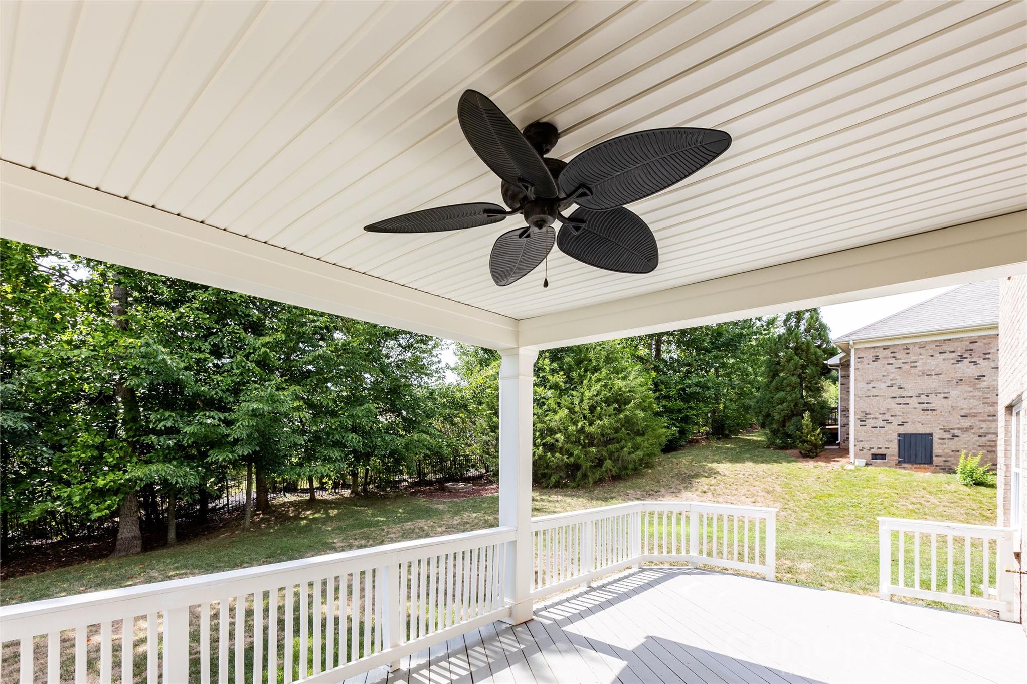 Single Family Residence at 404 E Waterlynn Road, Mooresville, photo 41 of 46