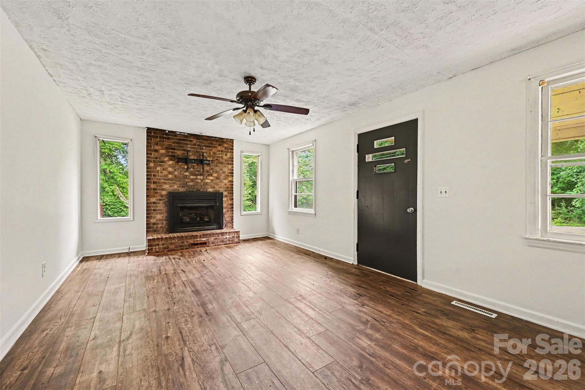 Single Family Residence at 2333 Washburn Road, Shelby, photo 5 of 25