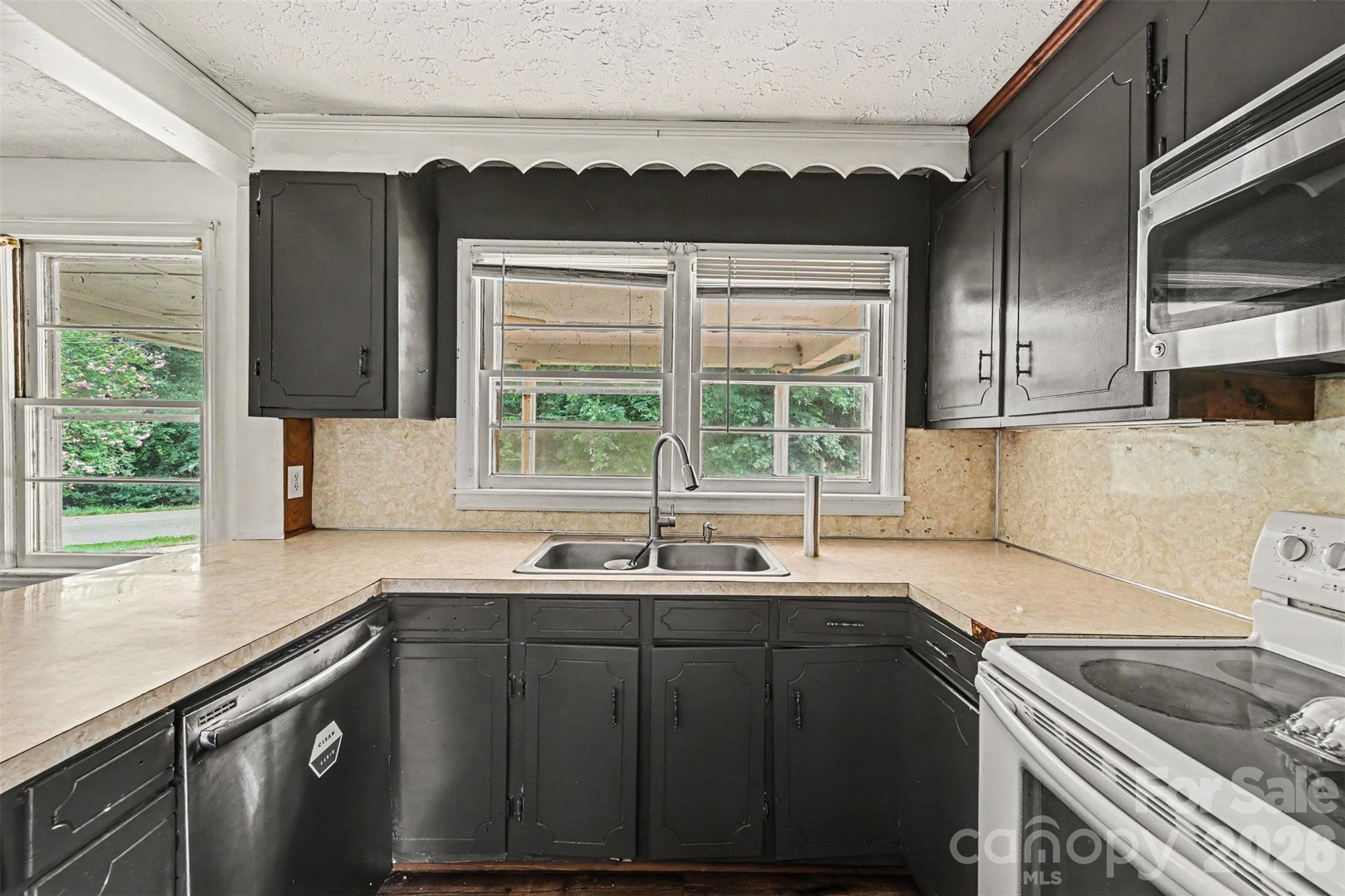 Single Family Residence at 2333 Washburn Road, Shelby, photo 10 of 25