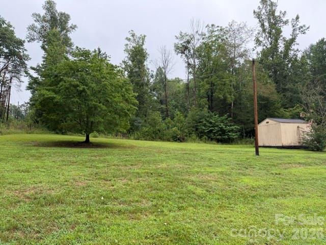 Single Family Residence at 2314 Colonial Acres Road, Lenoir, photo 3 of 12