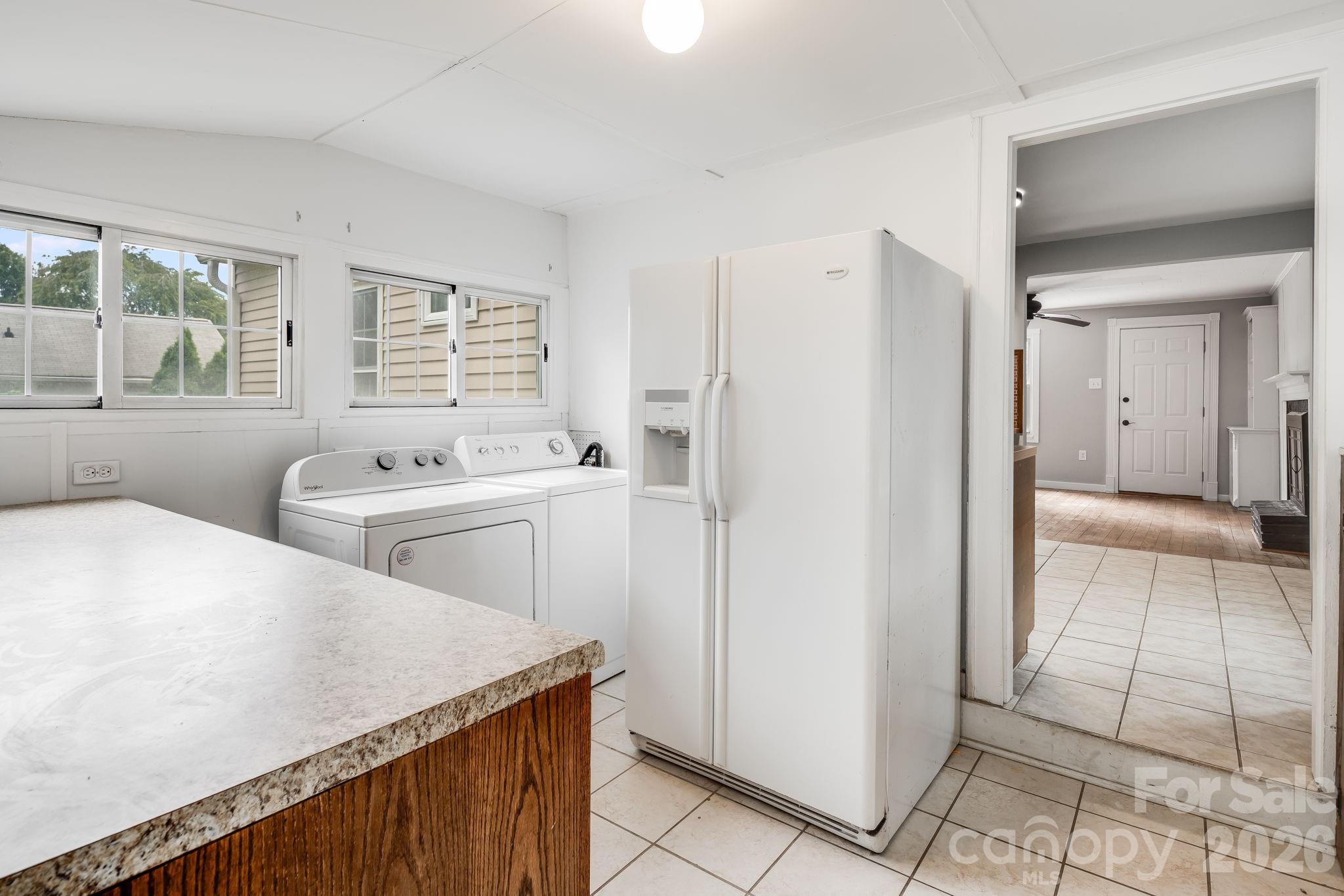 Single Family Residence at 839 Kanuga Road, Hendersonville, photo 13 of 35