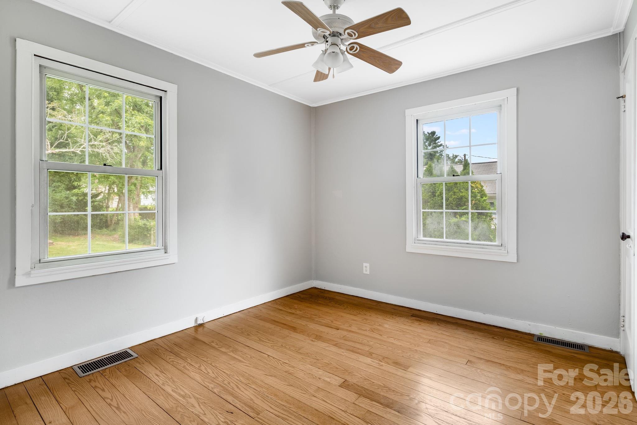 Single Family Residence at 839 Kanuga Road, Hendersonville, photo 19 of 35