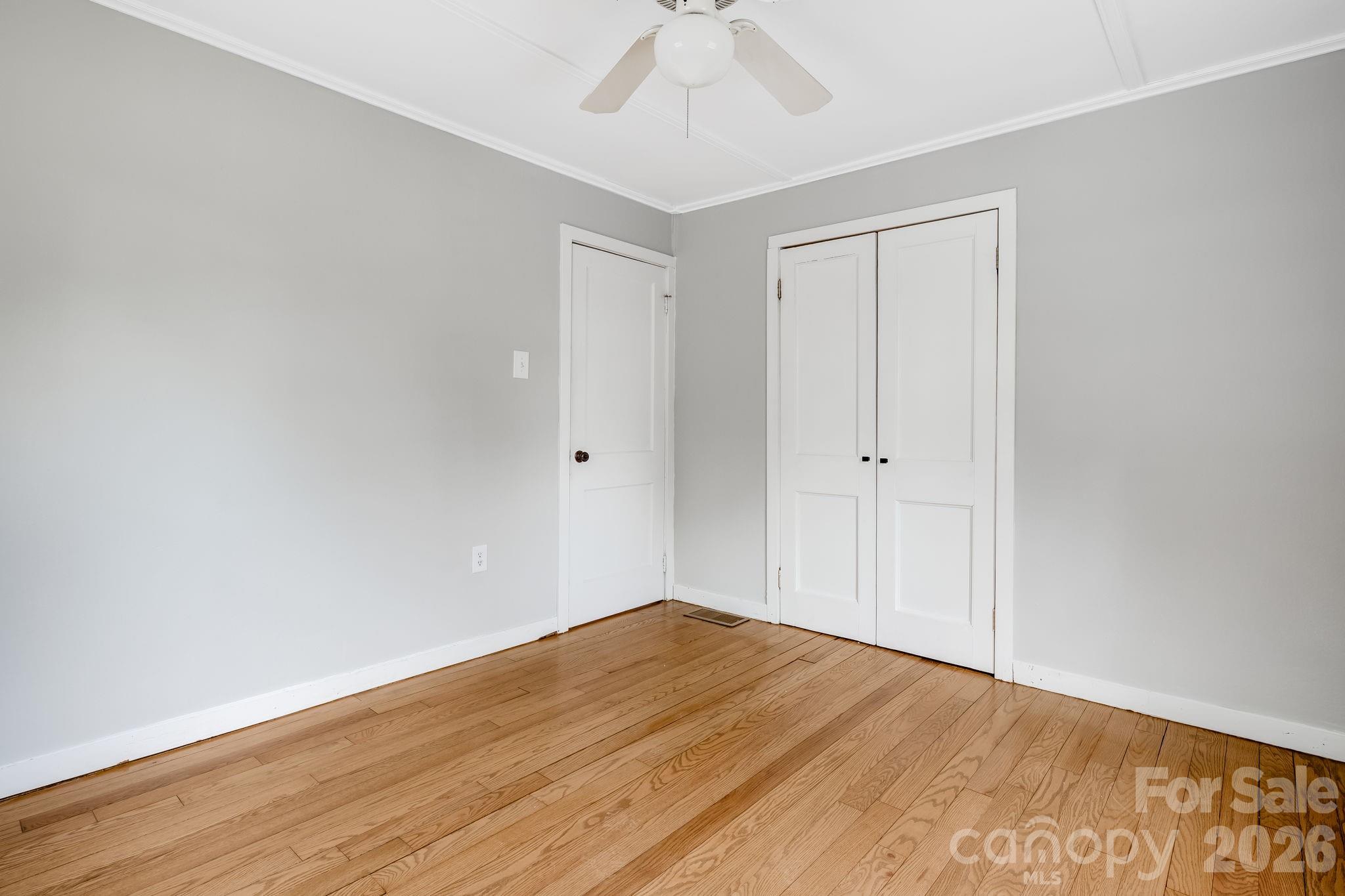 Single Family Residence at 839 Kanuga Road, Hendersonville, photo 23 of 35