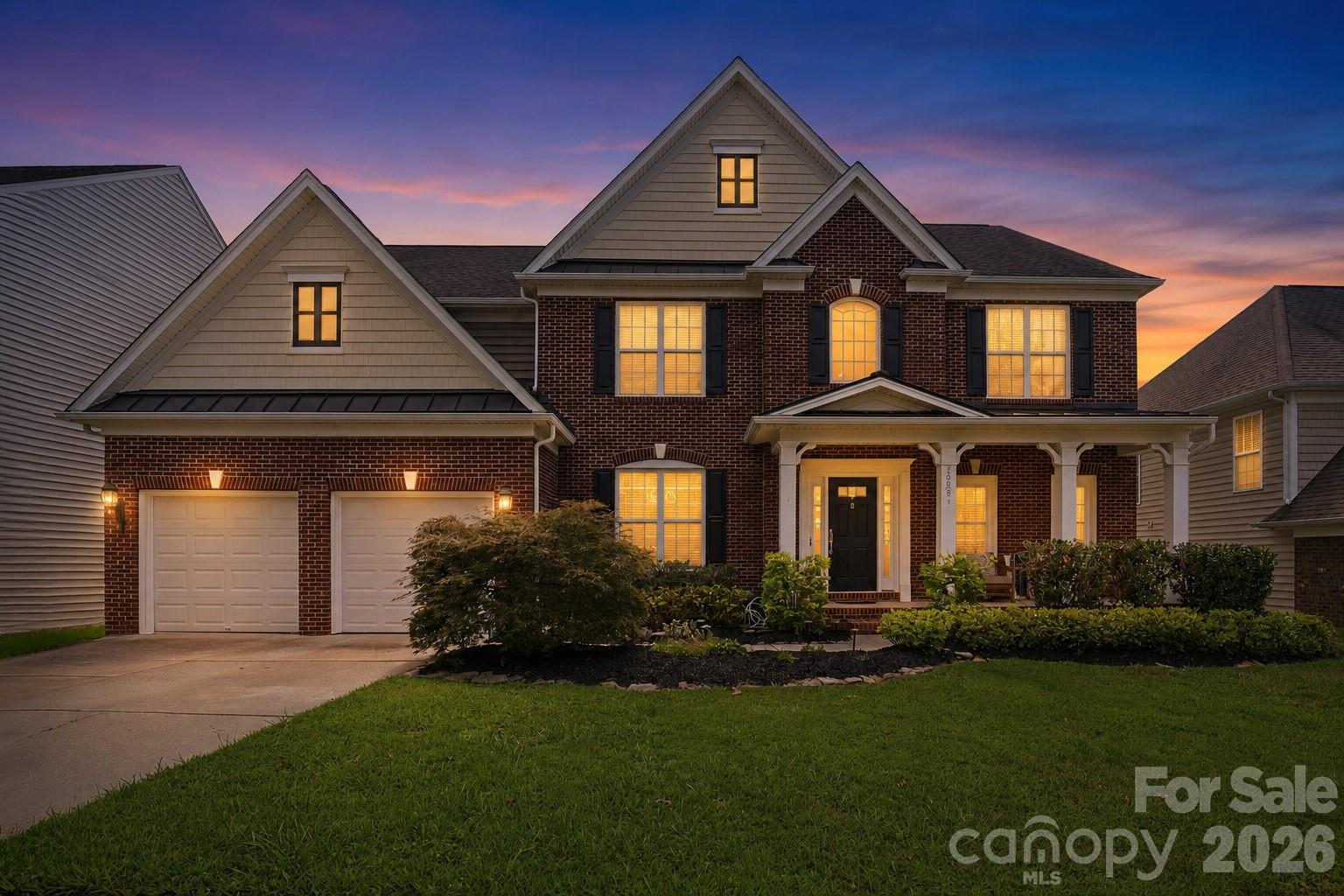 Single Family Residence at 5098 Cressingham Drive, Fort Mill, photo 2 of 48