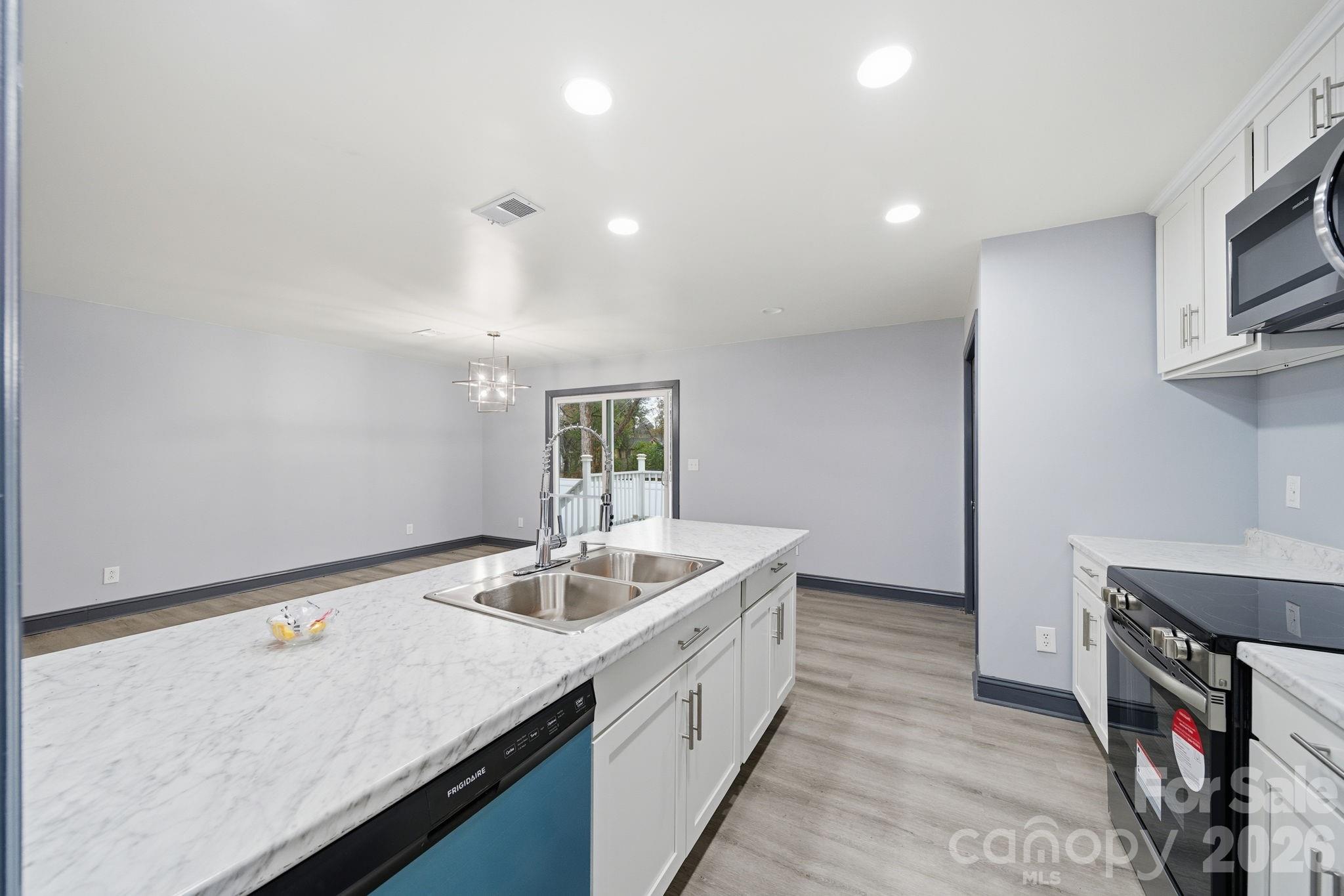 Single Family Residence at 109 Haddock Road NW, Orangeburg, photo 16 of 38