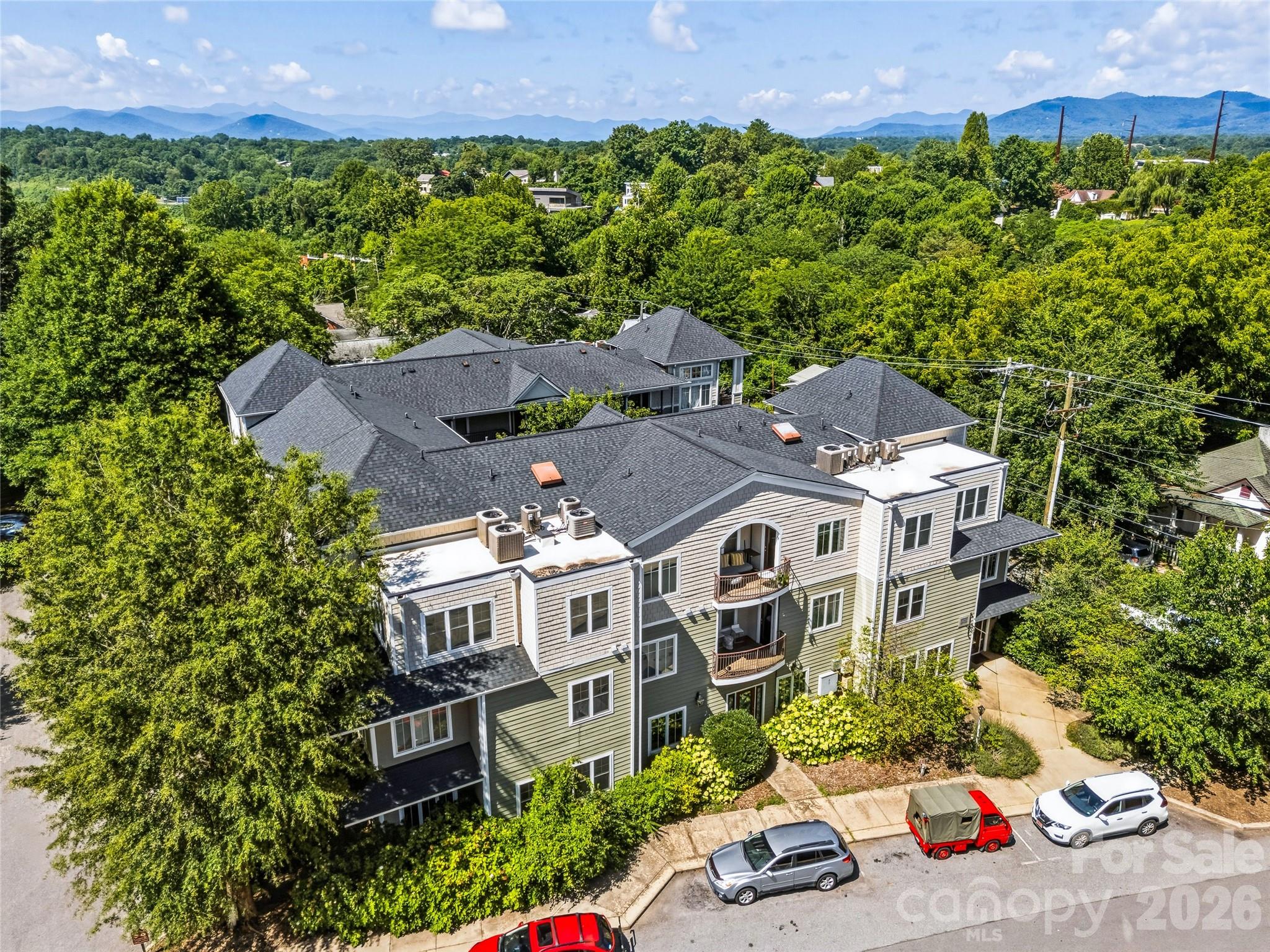 64 Clingman Avenue