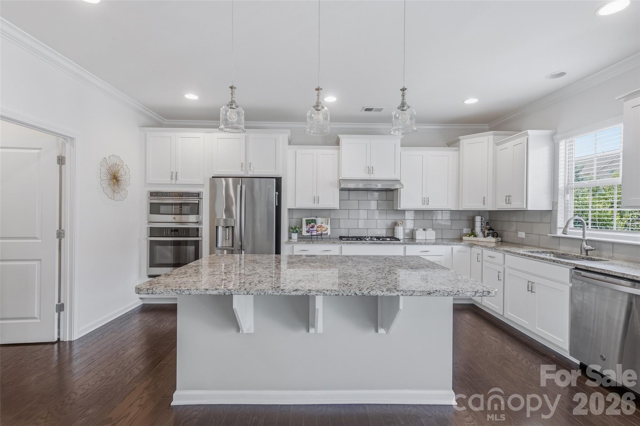 Single Family Residence at 1004 Hallmark Way, Waxhaw, photo 10 of 47