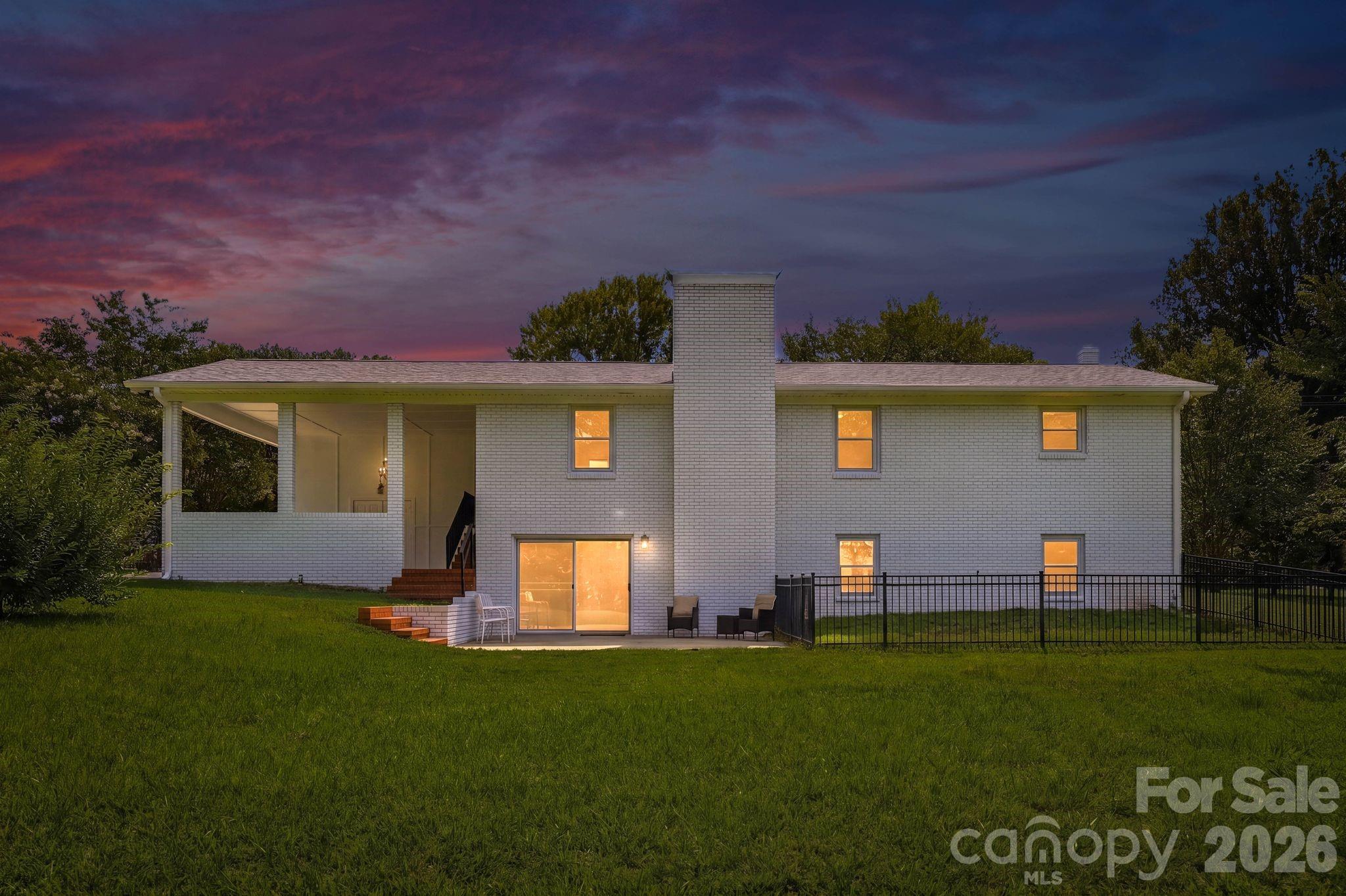 Single Family Residence at 19924 Floral Lane, Cornelius, photo 47 of 47