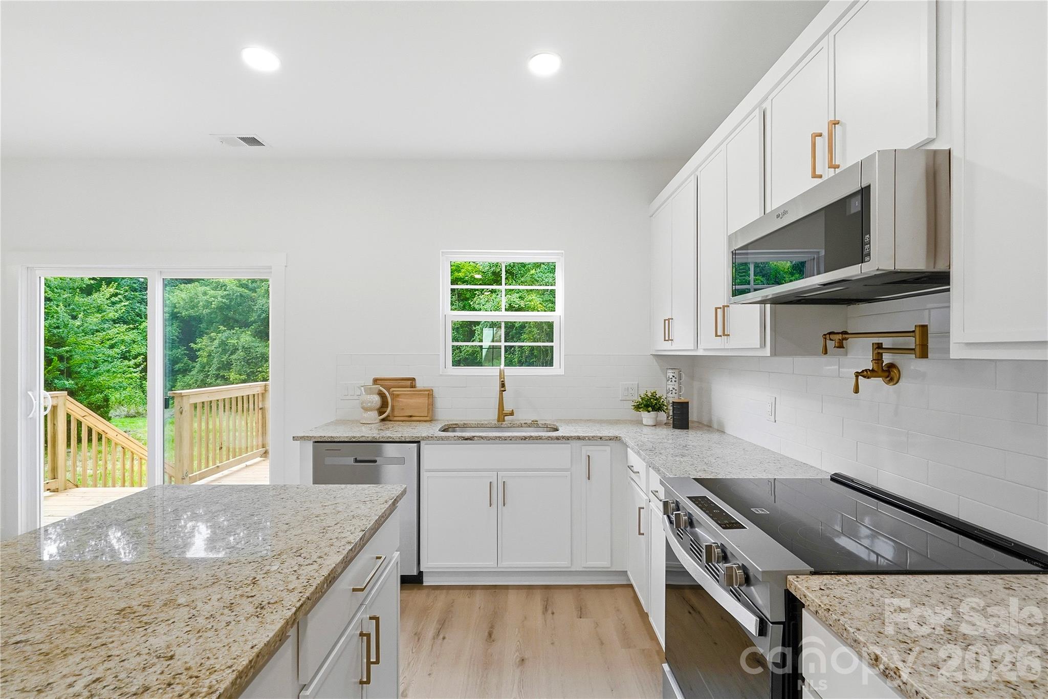 Beautiful Kitchen - 604 Sharon Drive, Statesville
