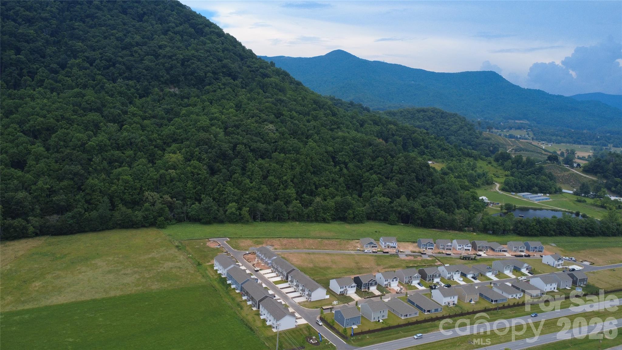 Community overview - 34 Creekwalk Lane, Waynesville