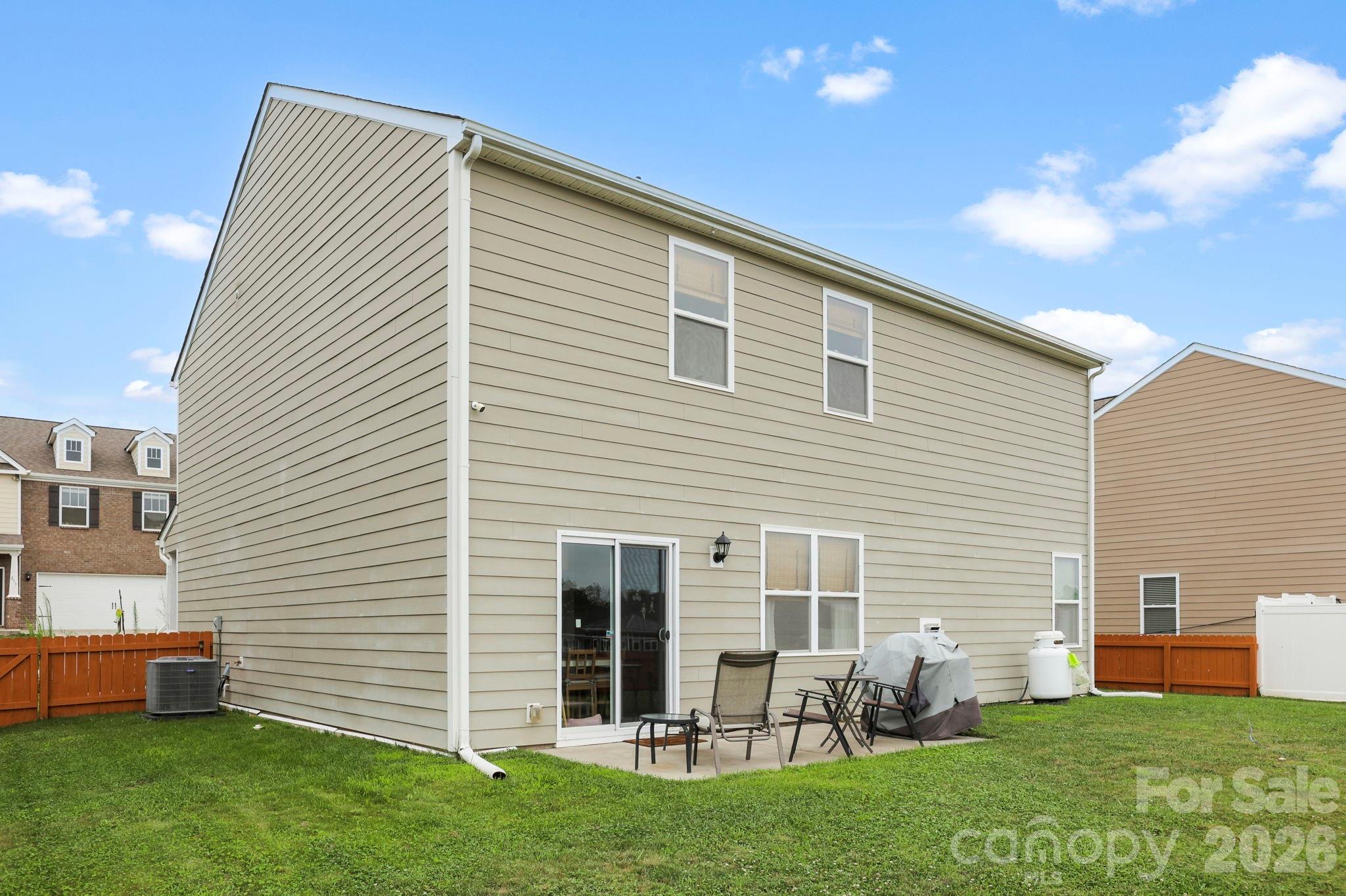 Single Family Residence at 232 Marathon Lane, Candler, photo 4 of 37