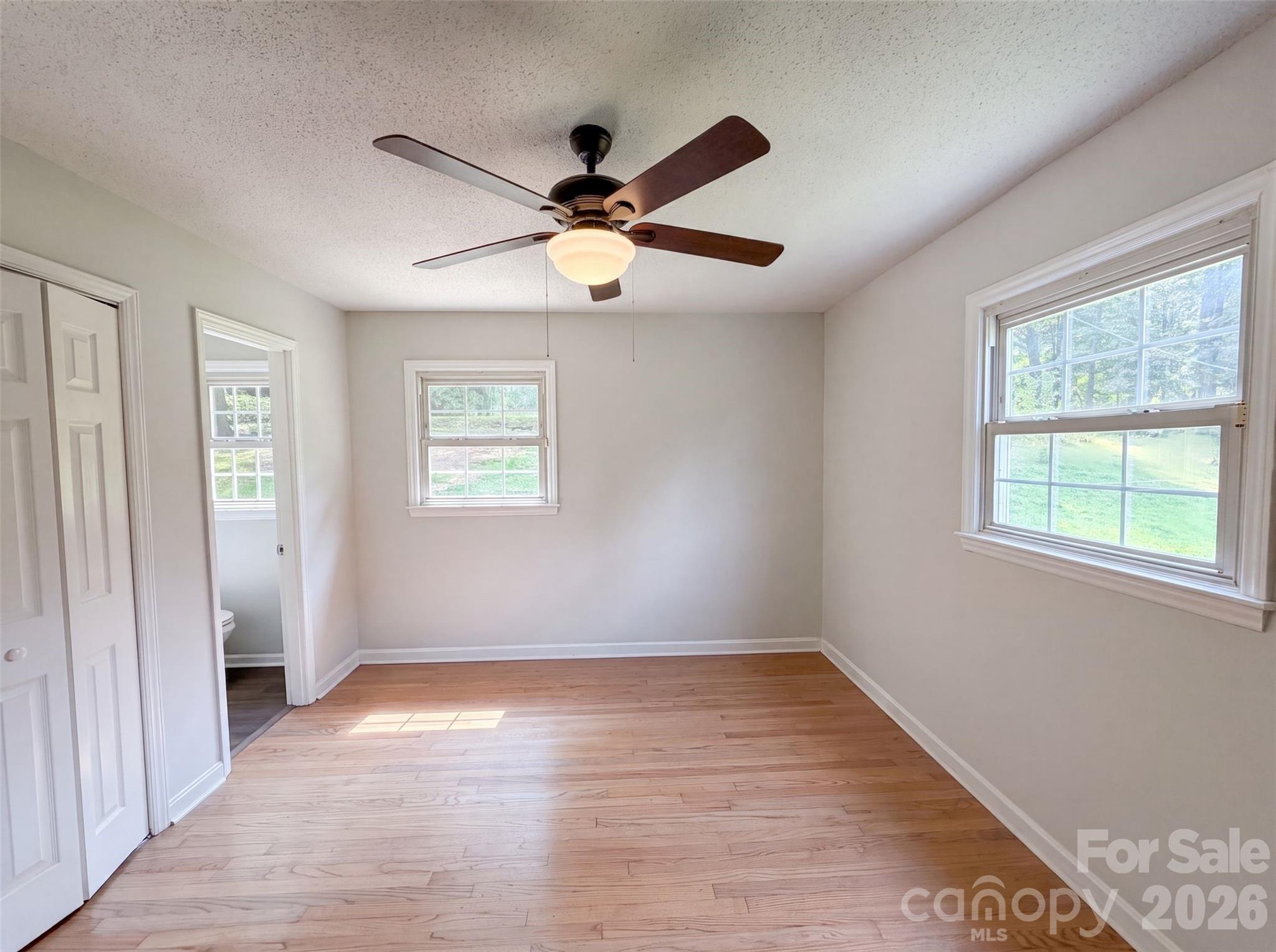 Single Family Residence at 529 Timberlane Drive, Mount Holly, photo 13 of 16