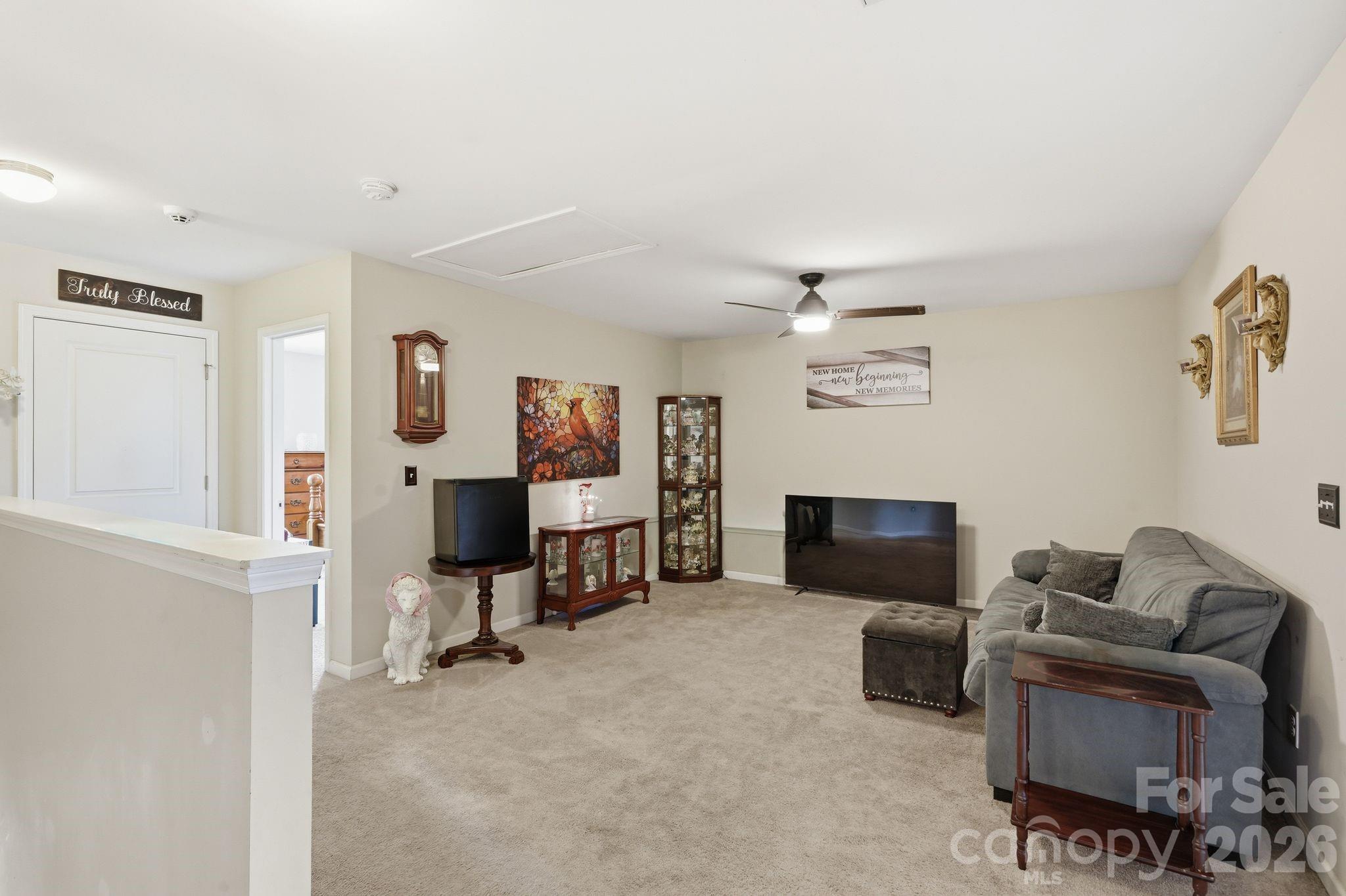 Loft at the top of the stairs - 3921 Bighorn Way, Gastonia
