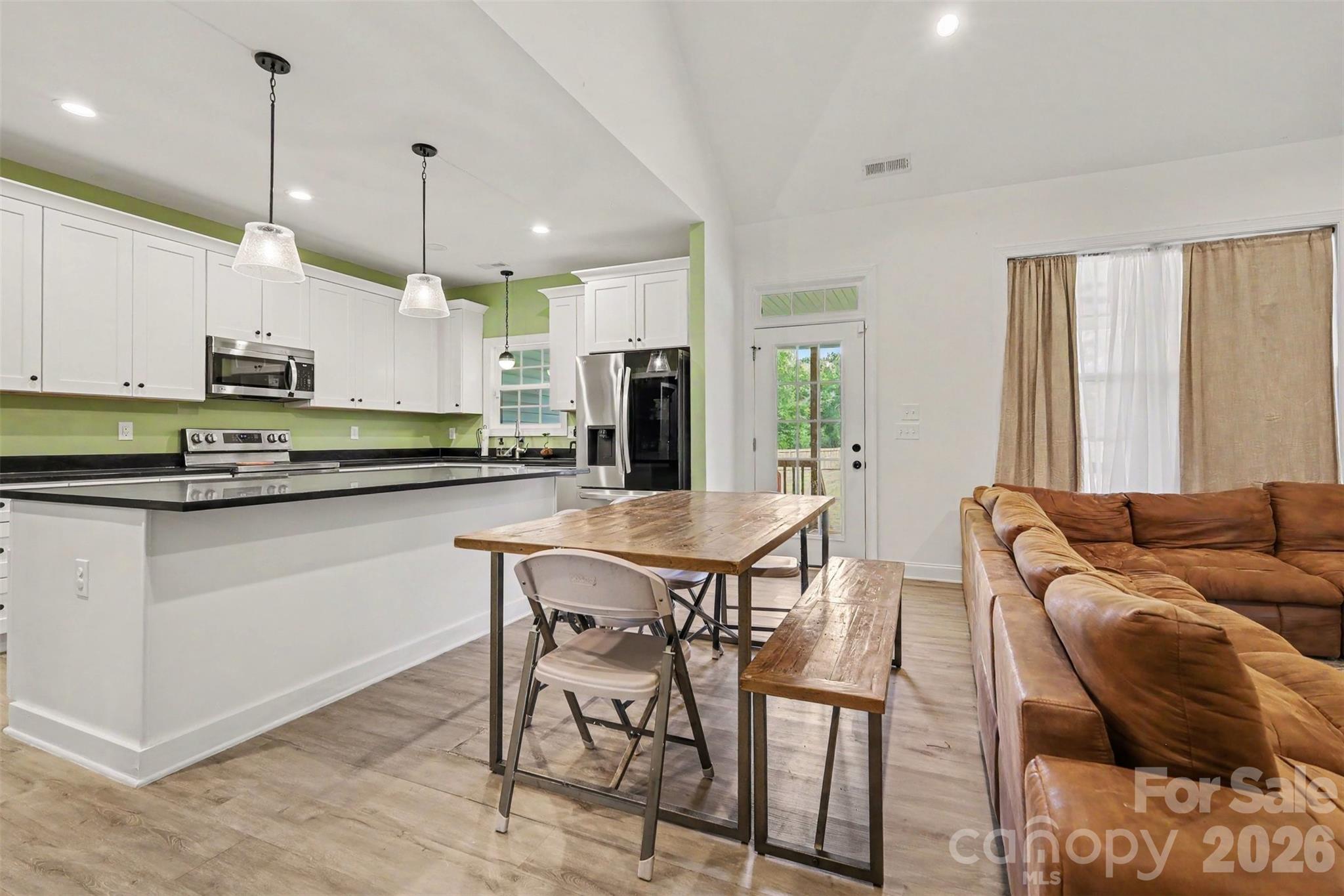 Single Family Residence at 1424 Autumnwood Drive, Rock Hill, photo 13 of 32