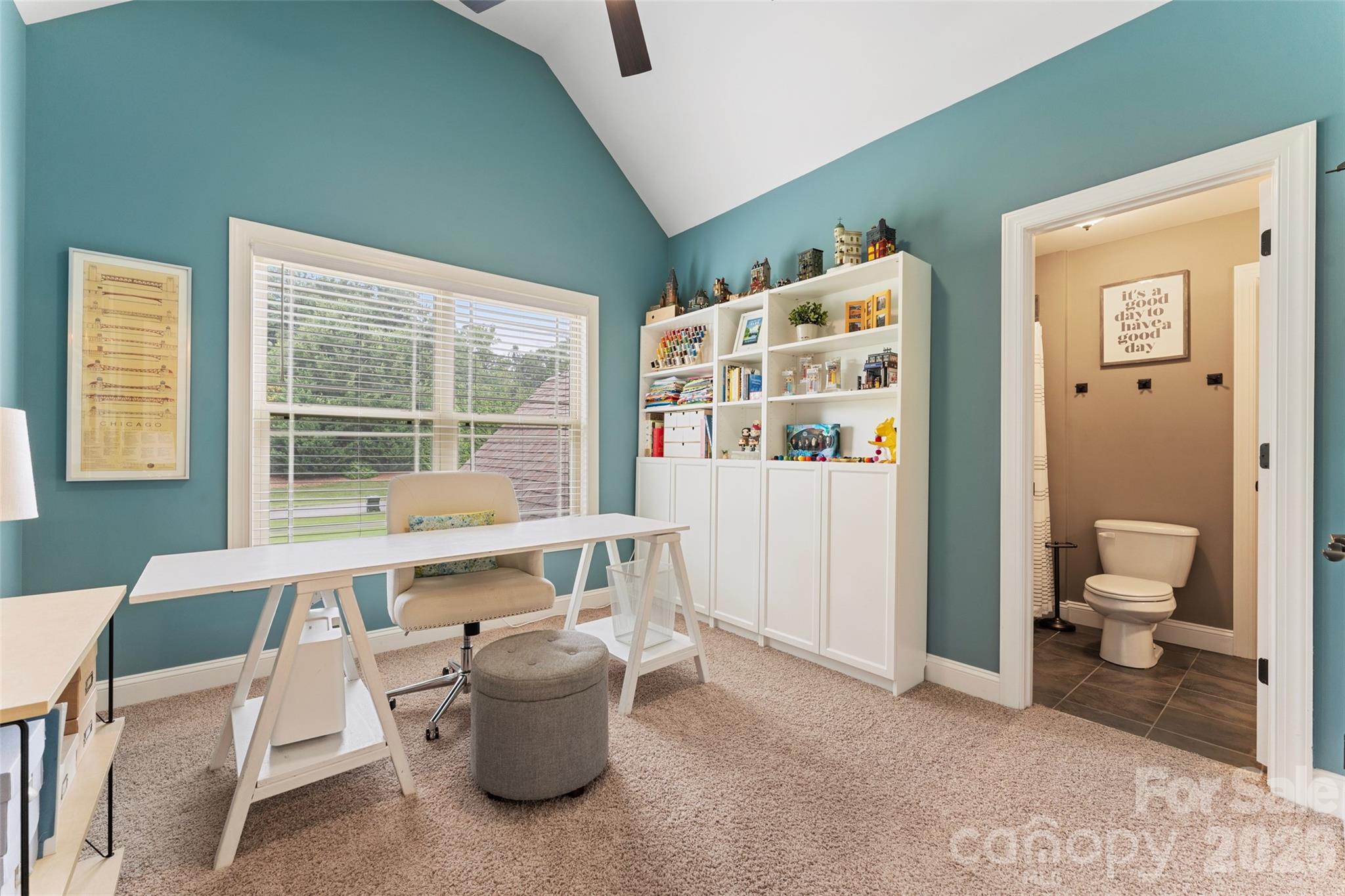 Single Family Residence at 314 Stone Cliff Lane, Lake Wylie, photo 21 of 43