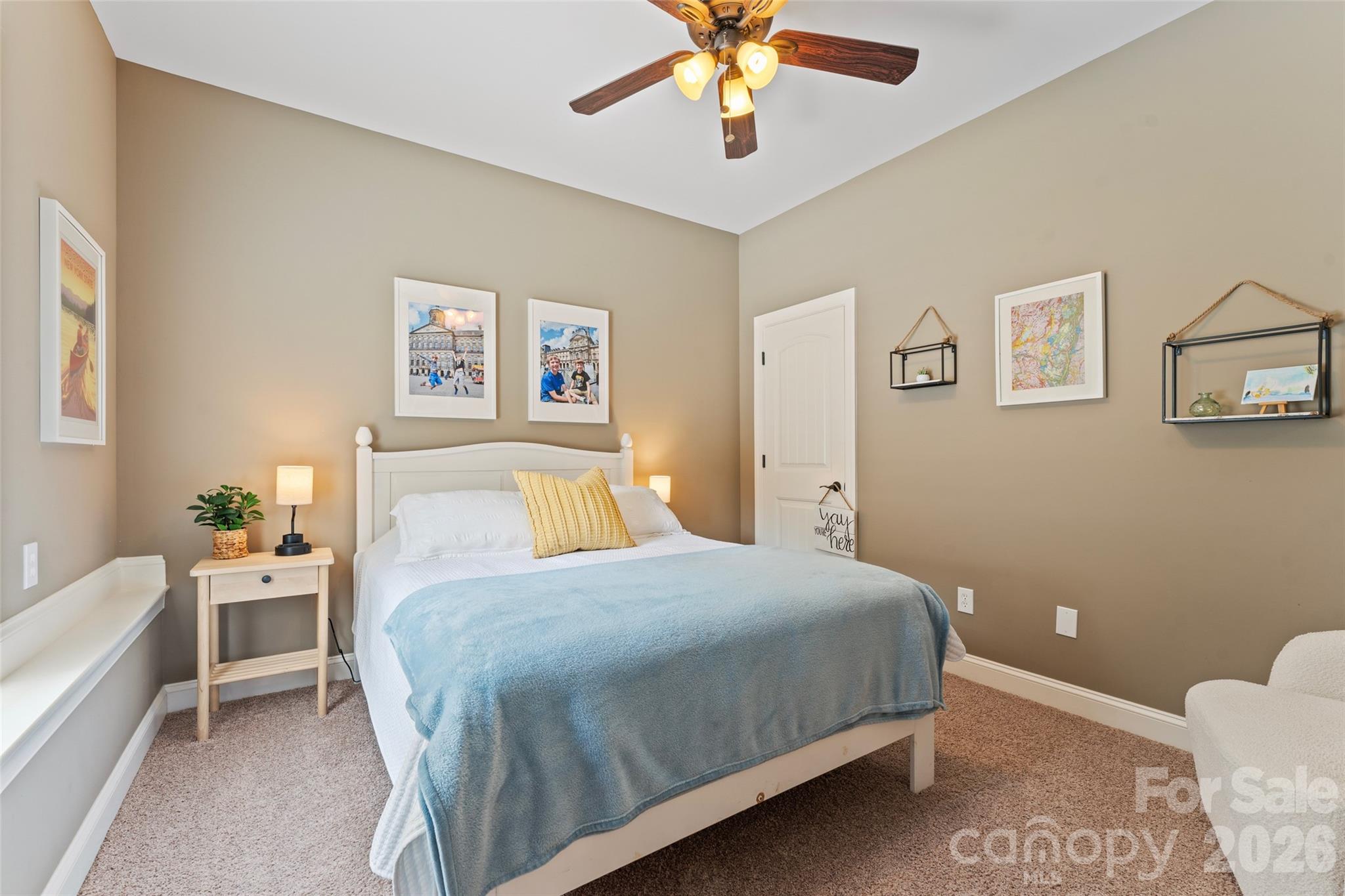 Single Family Residence at 314 Stone Cliff Lane, Lake Wylie, photo 29 of 43