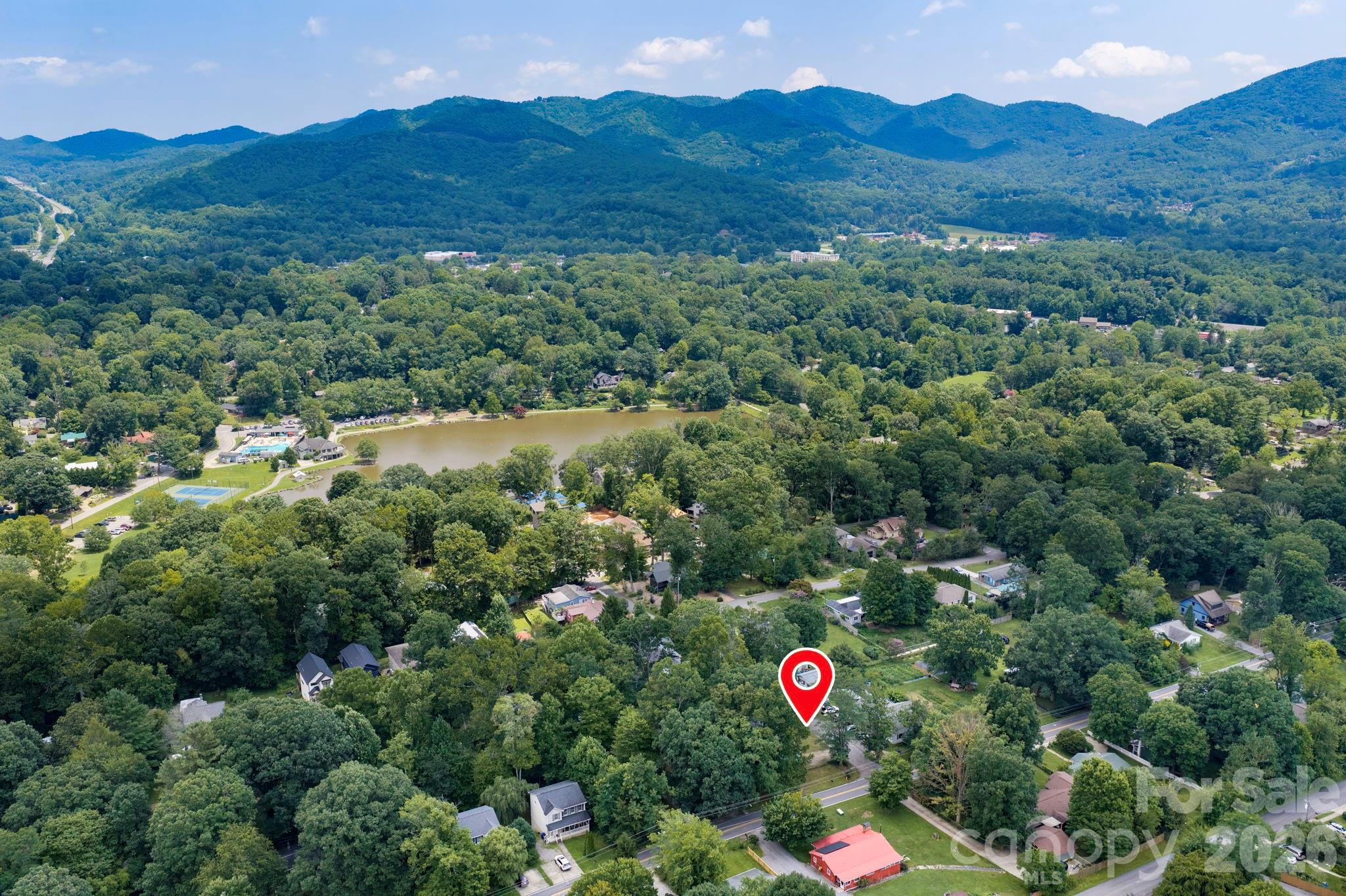 Single Family Residence at 400 Hiawassee Avenue, Black Mountain, photo 4 of 24
