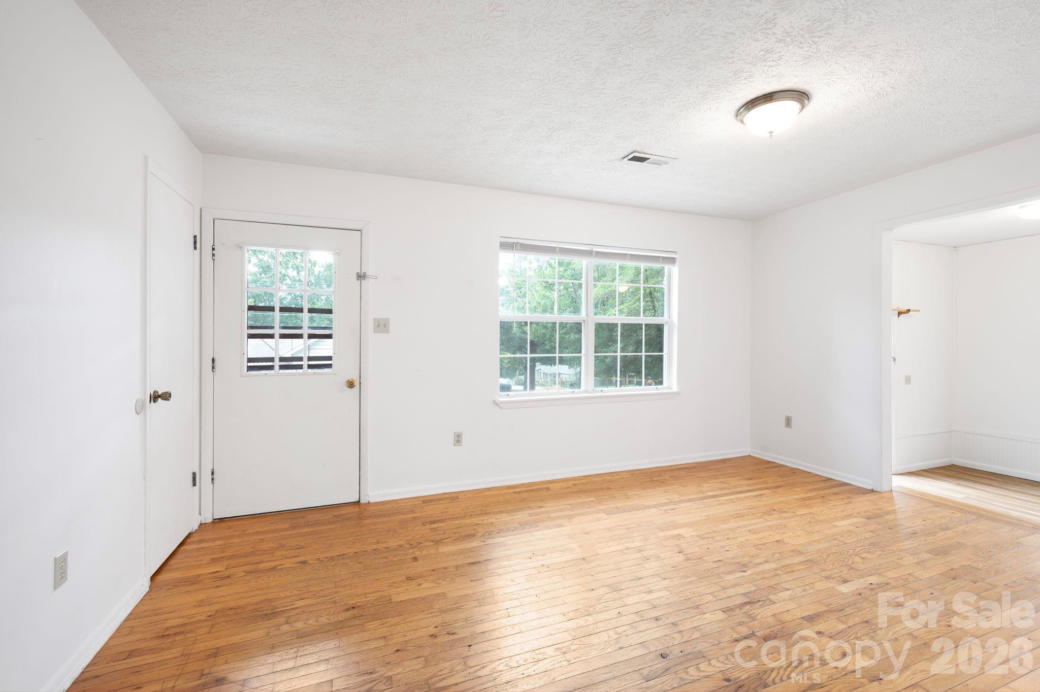 Single Family Residence at 400 Hiawassee Avenue, Black Mountain, photo 6 of 24