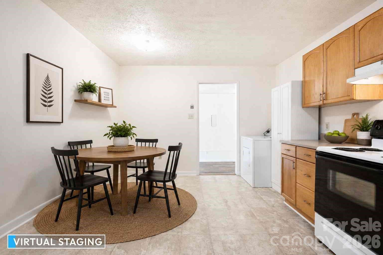 Single Family Residence at 400 Hiawassee Avenue, Black Mountain, photo 10 of 24