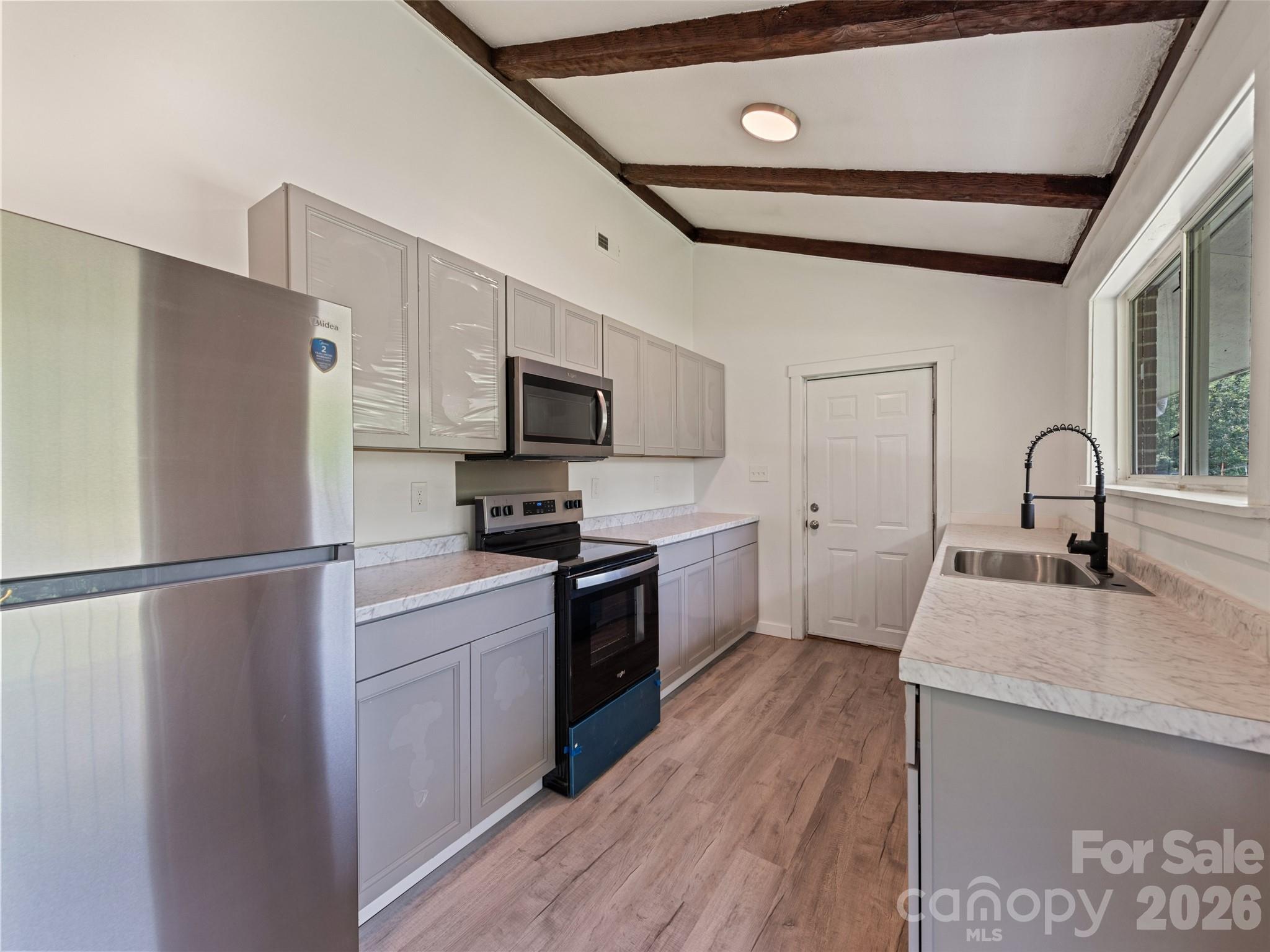 Single Family Residence at 70 Levi Street, Clyde, photo 6 of 14
