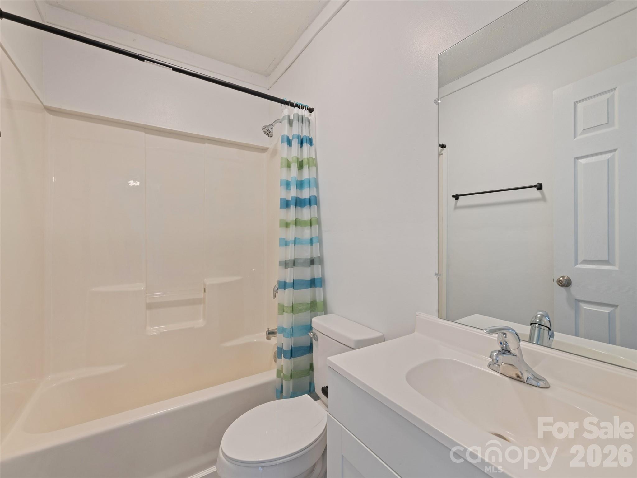 Single Family Residence at 70 Levi Street, Clyde, photo 12 of 14