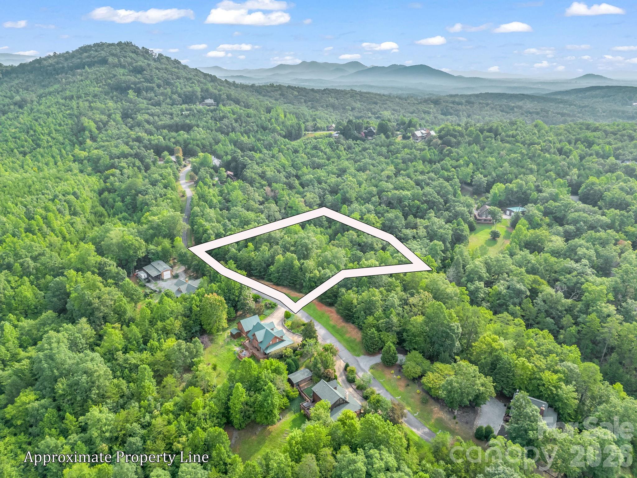 00 Laurel Lakes Parkway