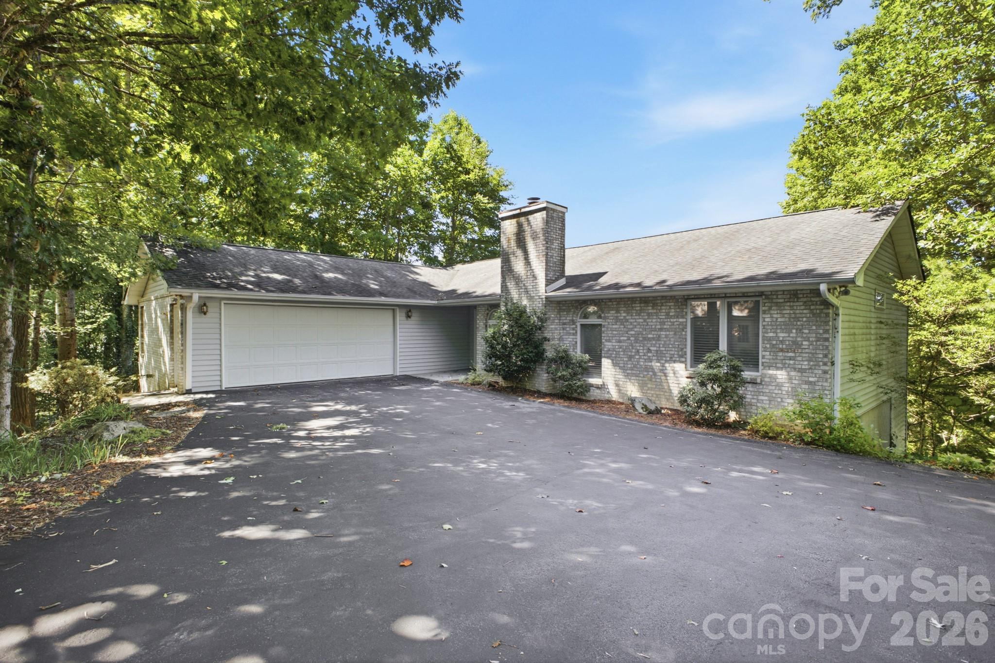 Single Family Residence at 1870 Riverview Court, Hendersonville, photo 39 of 48