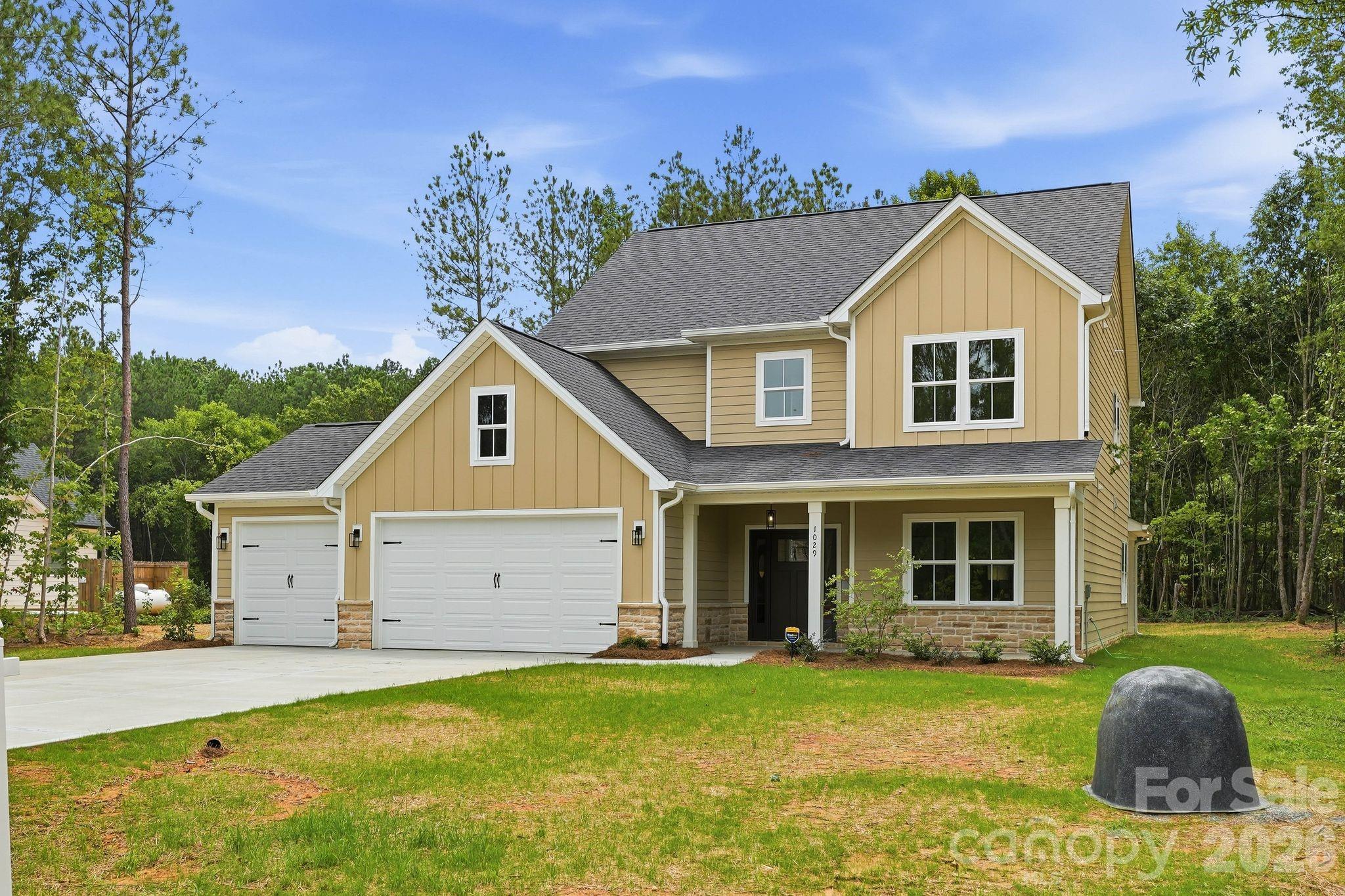 Single Family Residence at 1029 Baylor Grove Road, Monroe, photo 2 of 24