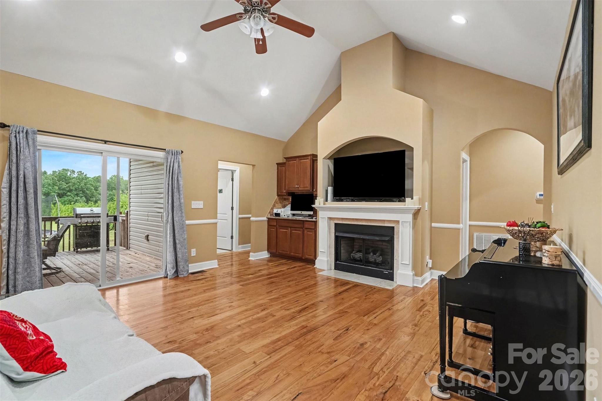 Living room - 4574 Hunter Rhyne Road, Lincolnton