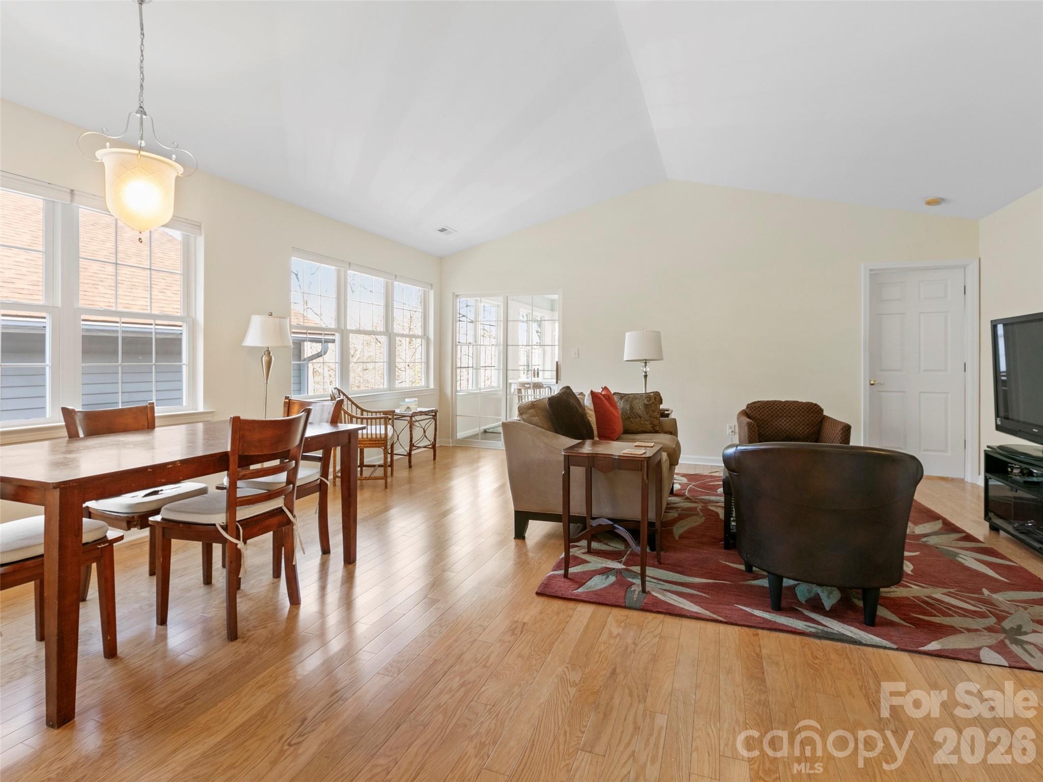 Single Family Residence at 305 Ewarts Hill Road, Hendersonville, photo 5 of 35