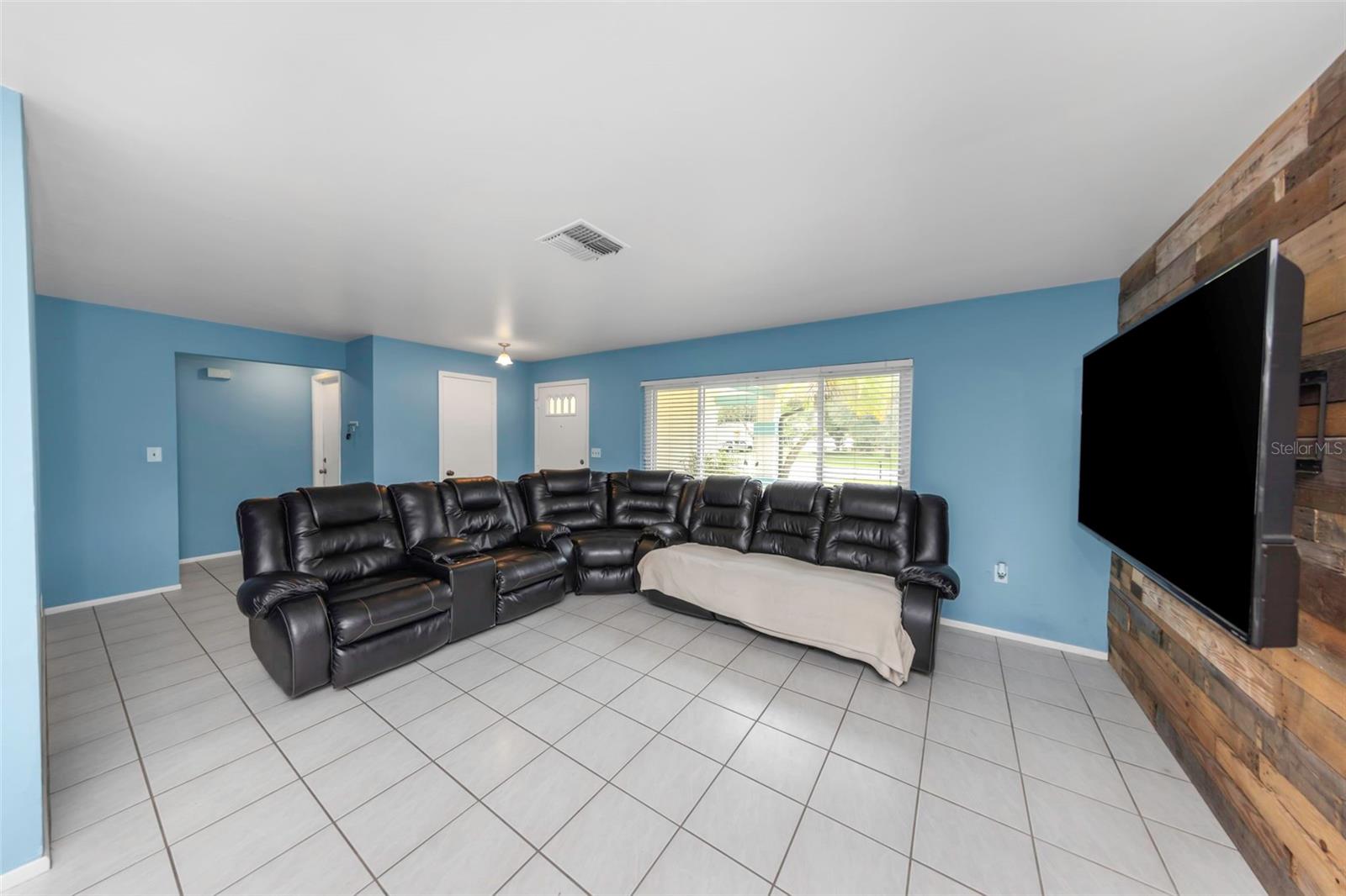 Living Room - 9237 AMAZON DR, NEW PORT RICHEY