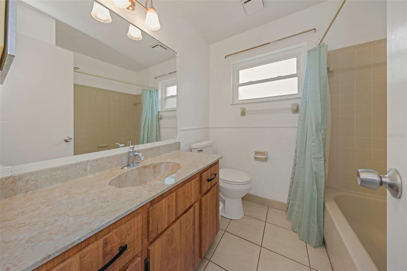 Bathroom 2 - 9237 AMAZON DR, NEW PORT RICHEY