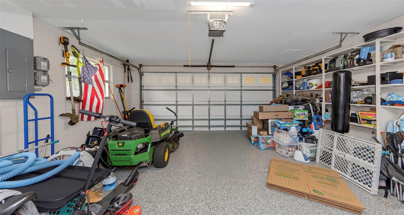 Garage - 9237 AMAZON DR, NEW PORT RICHEY