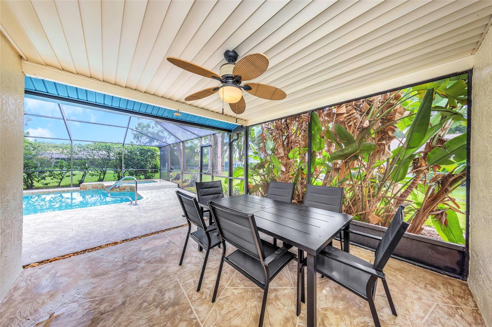 Outdoor Seating Area - 9237 AMAZON DR, NEW PORT RICHEY