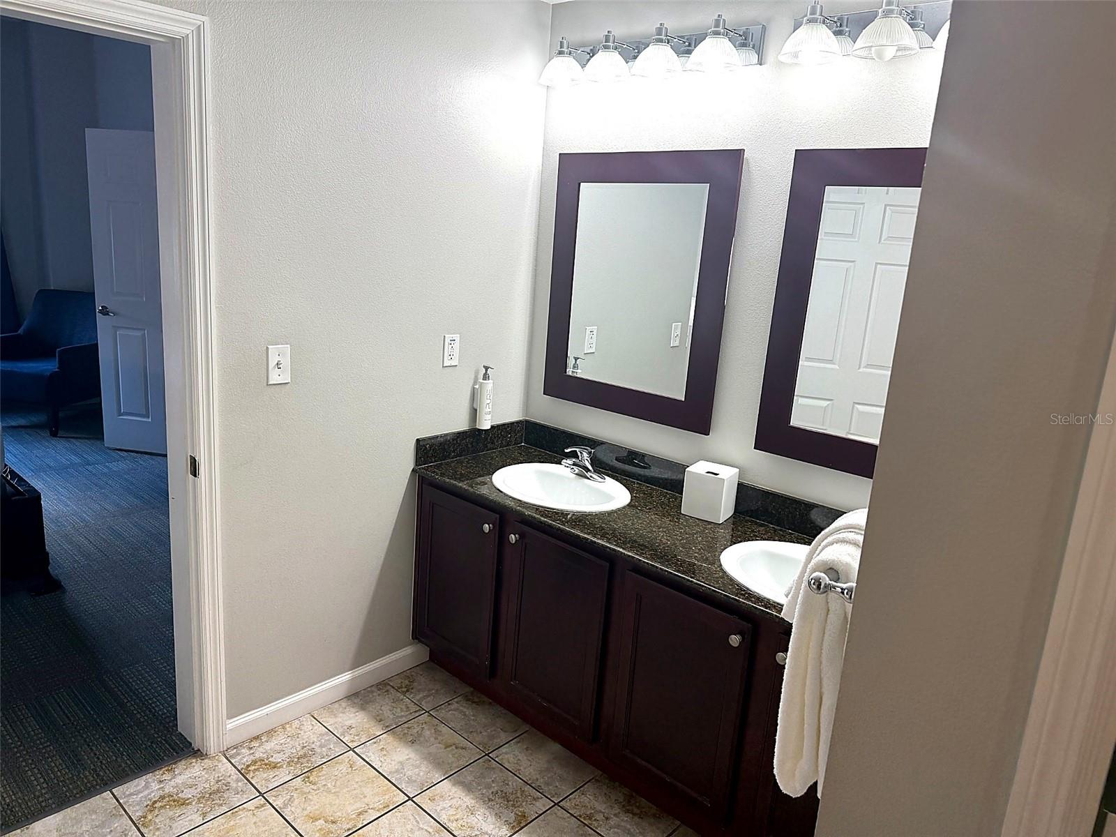 Condo - Hotel at 14501 GROVE RESORT AVE #1220, WINTER GARDEN, photo 19 of 48