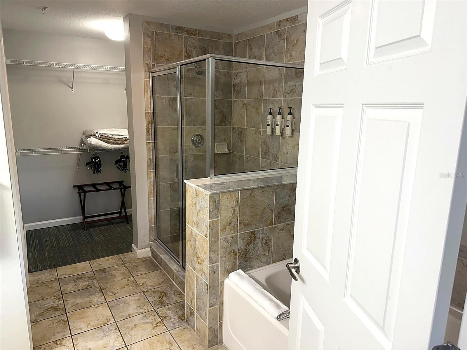 Condo - Hotel at 14501 GROVE RESORT AVE #1220, WINTER GARDEN, photo 20 of 48