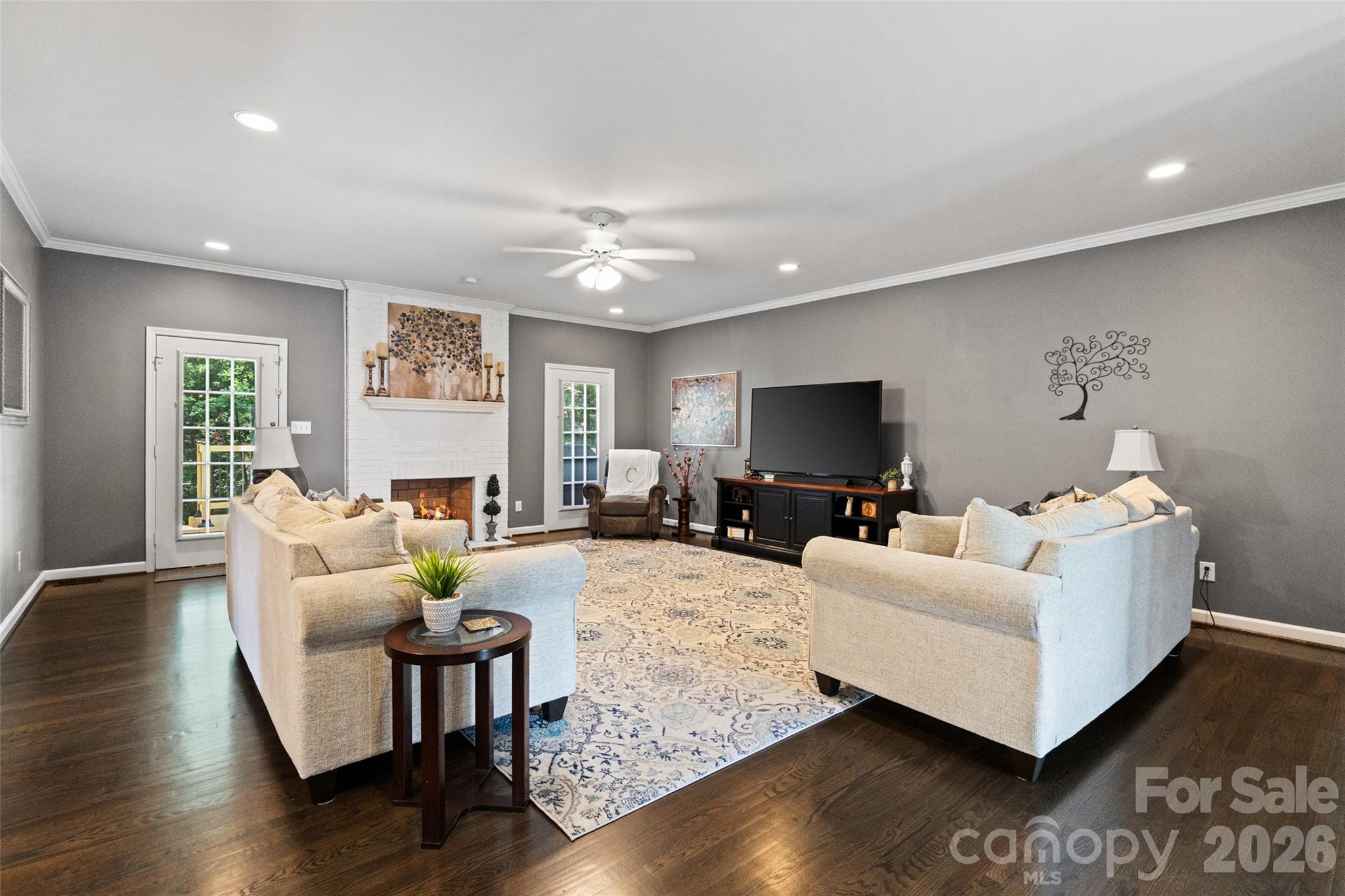 Single Family Residence at 2018 Olde Oxford Court, Rock Hill, photo 8 of 38