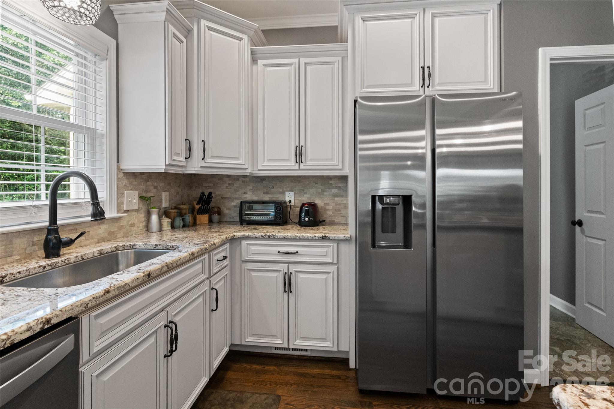 Single Family Residence at 2018 Olde Oxford Court, Rock Hill, photo 15 of 38