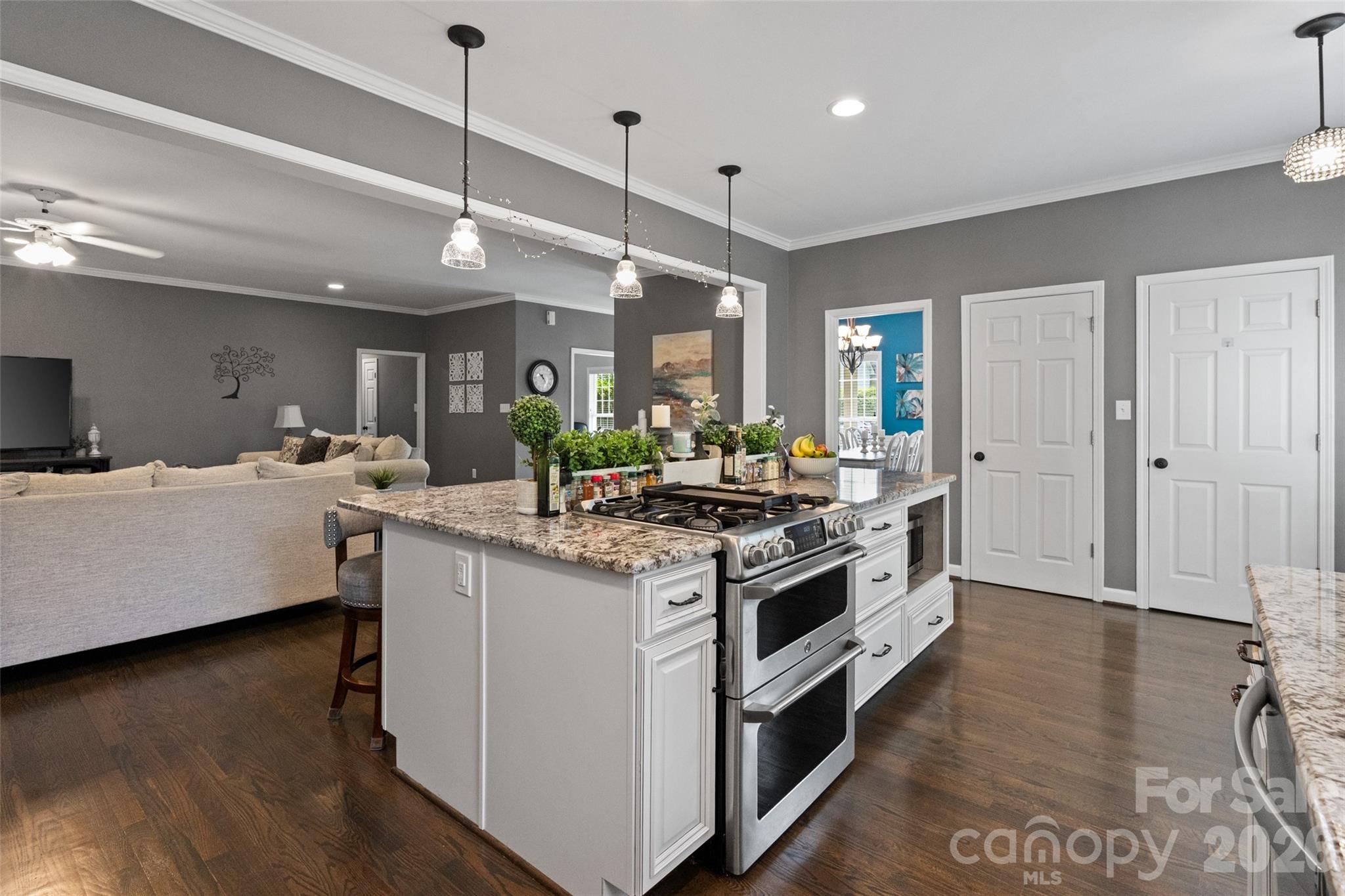 Single Family Residence at 2018 Olde Oxford Court, Rock Hill, photo 16 of 38