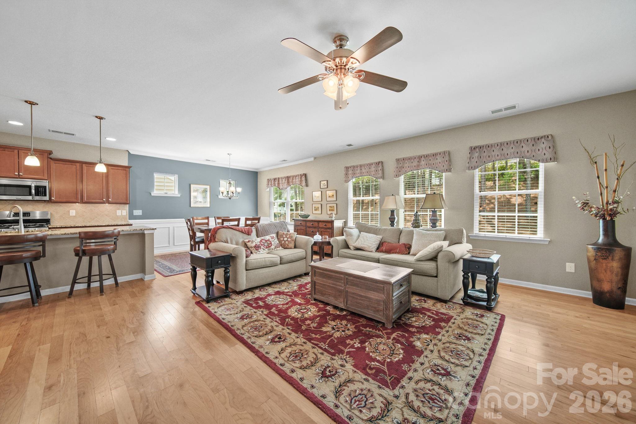 Living room / Kitchen/ Breakfast area - 4286 Perth Road, Fort Mill