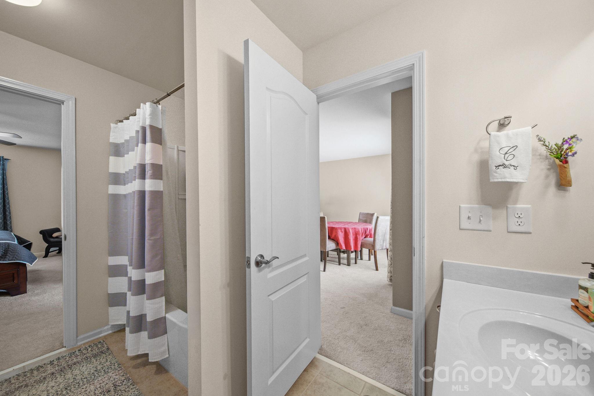 Upstairs full bathroom - 4286 Perth Road, Fort Mill