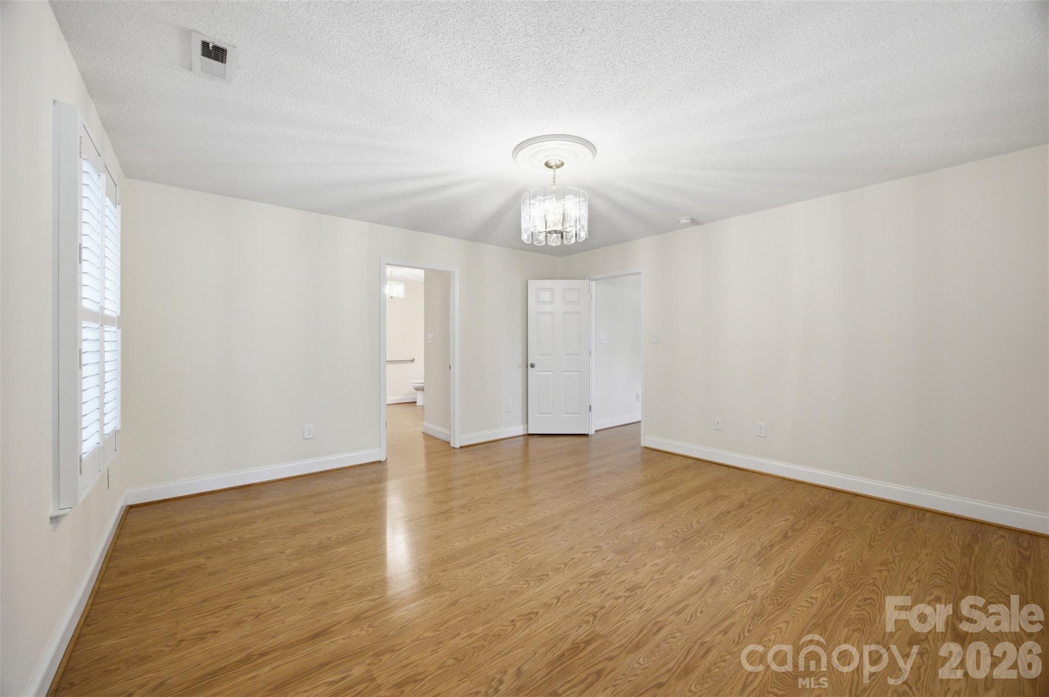 Single Family Residence at 125 Shady Bluff Drive, Gastonia, photo 14 of 37