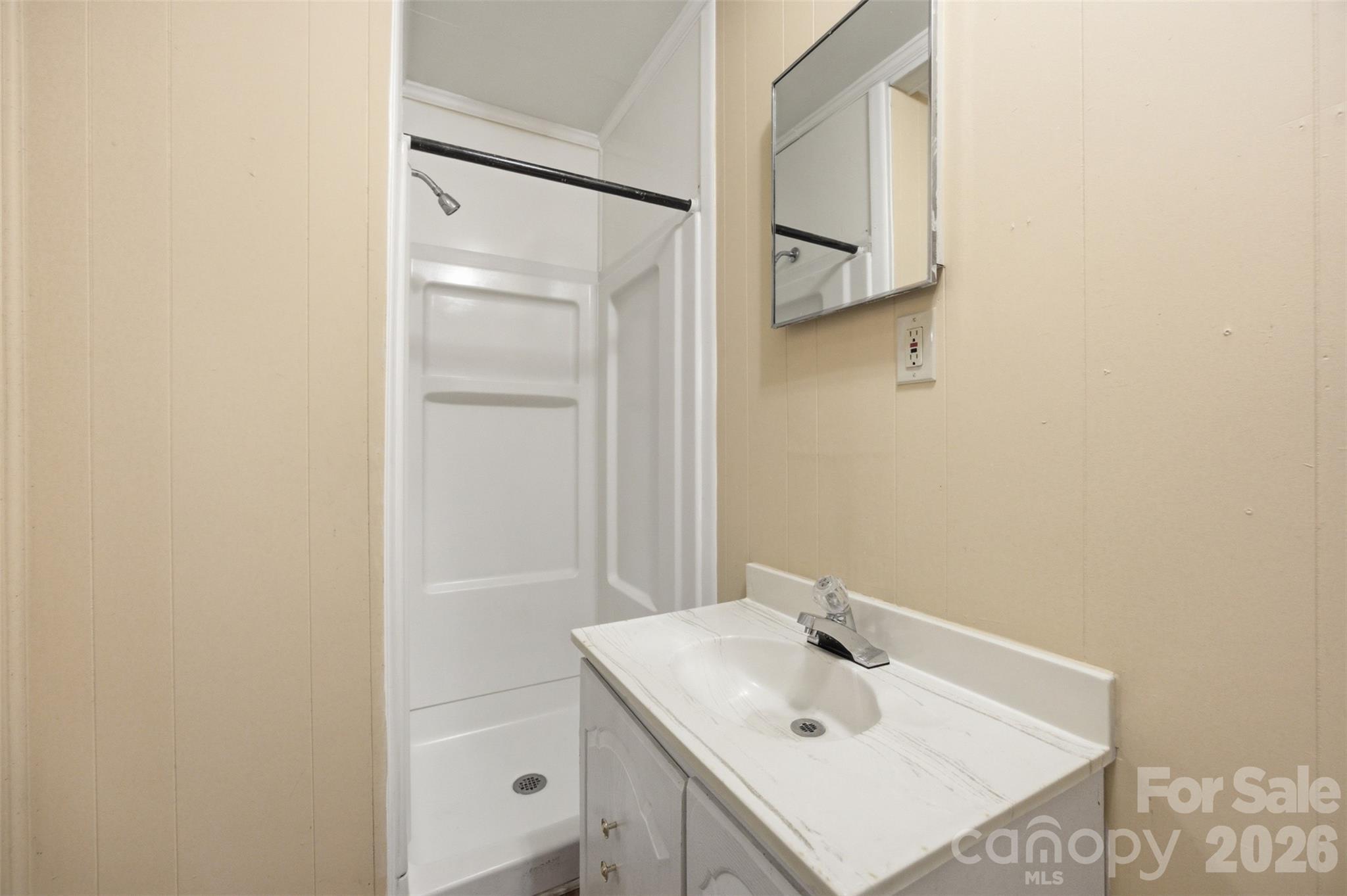 Single Family Residence at 125 Shady Bluff Drive, Gastonia, photo 37 of 37