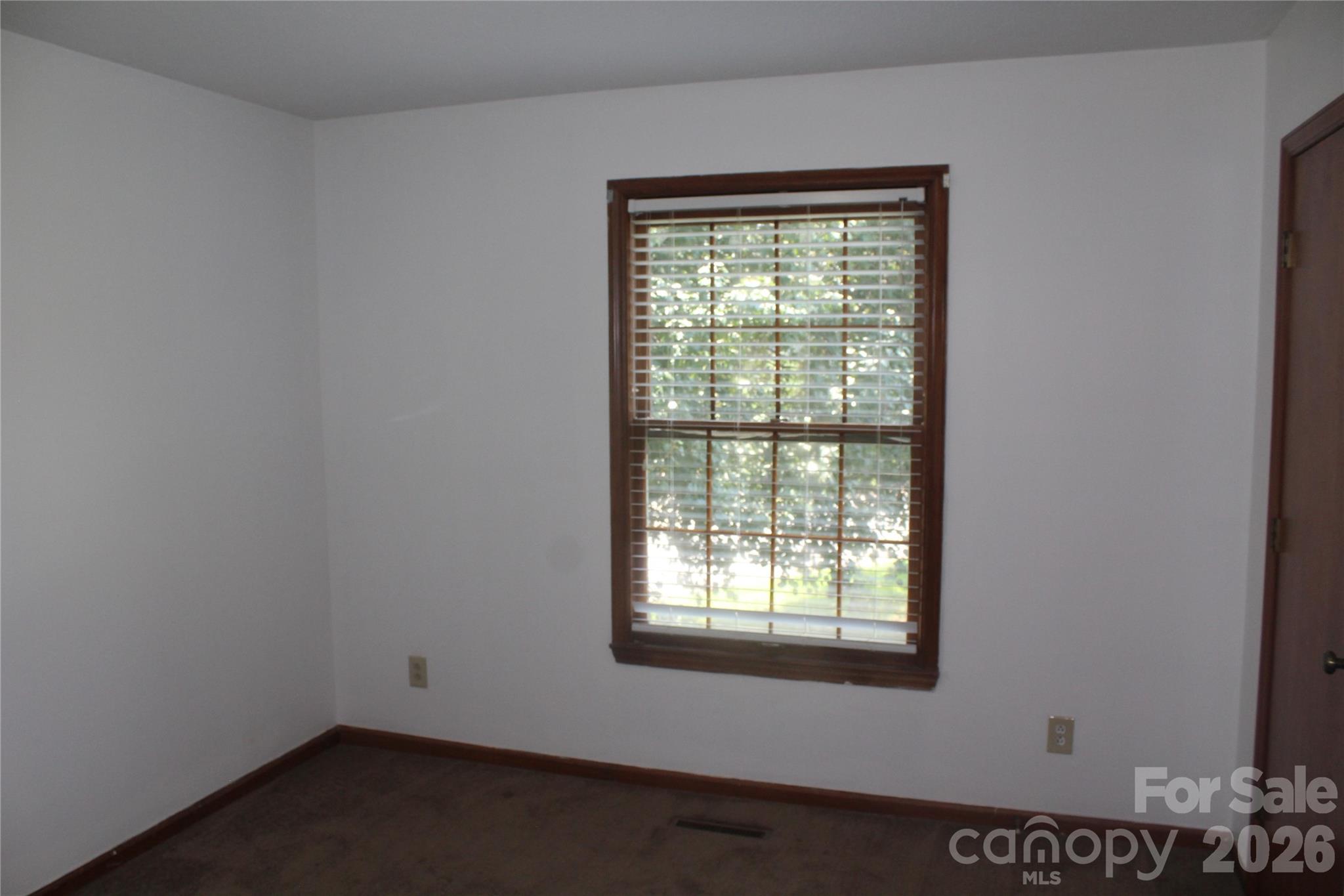Single Family Residence at 205 Inglewood Drive, Morganton, photo 12 of 34